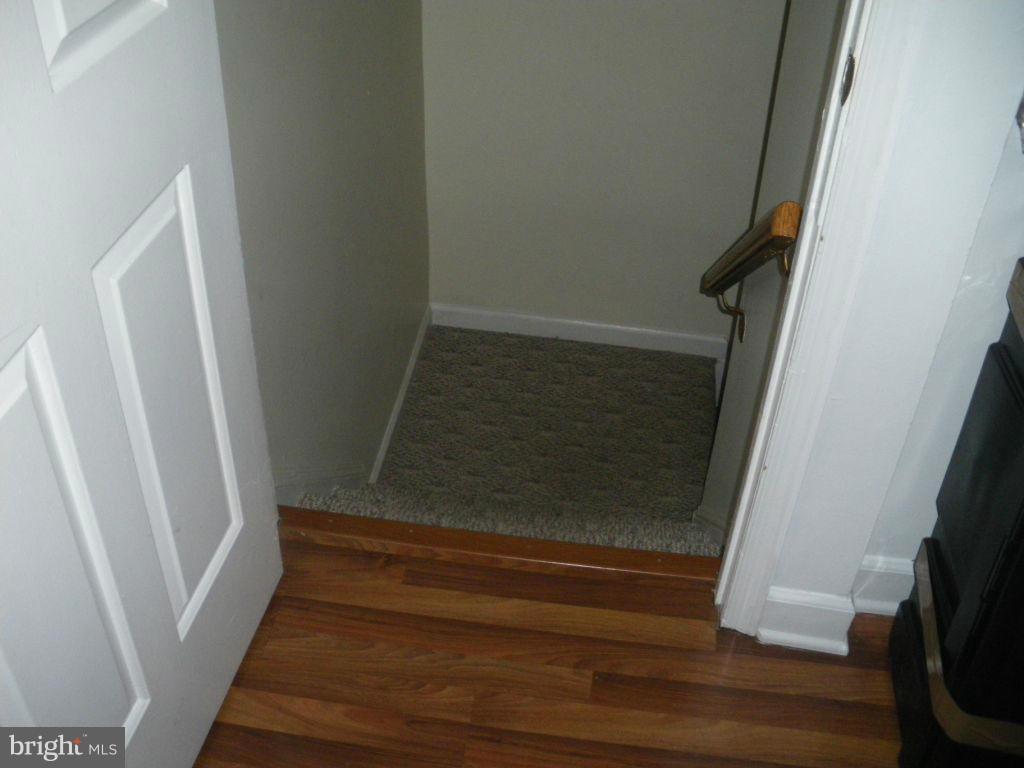 WORTHINGTON WOODS - Residential Lease