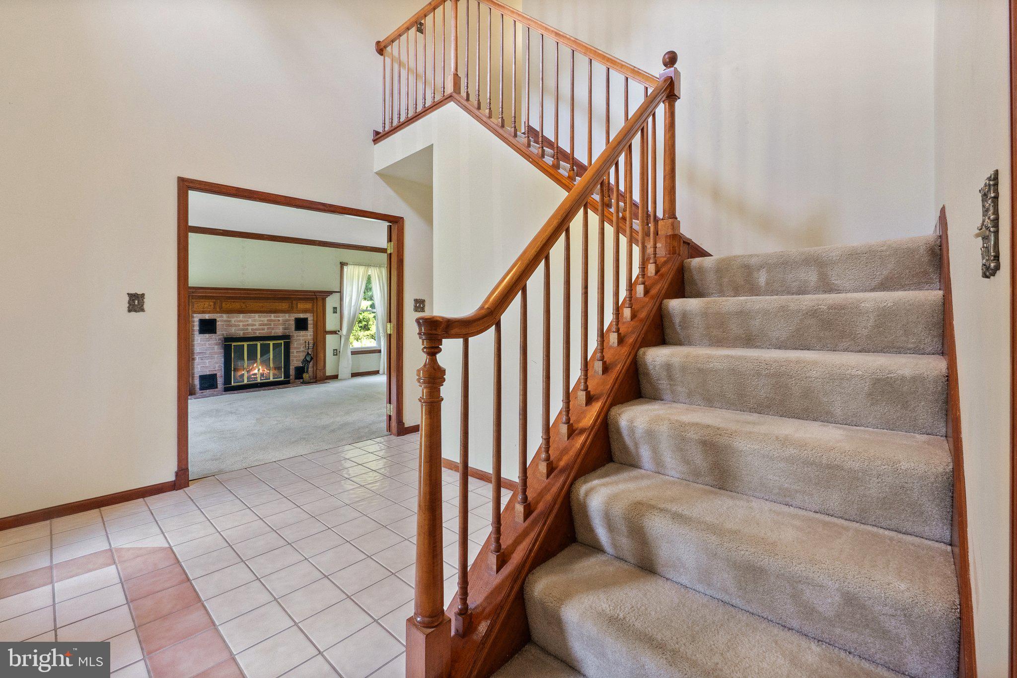 OAK TREE EAST - Residential