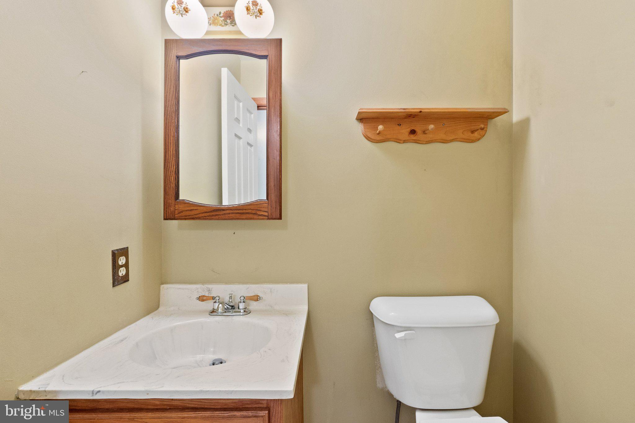 OAK TREE EAST - Residential