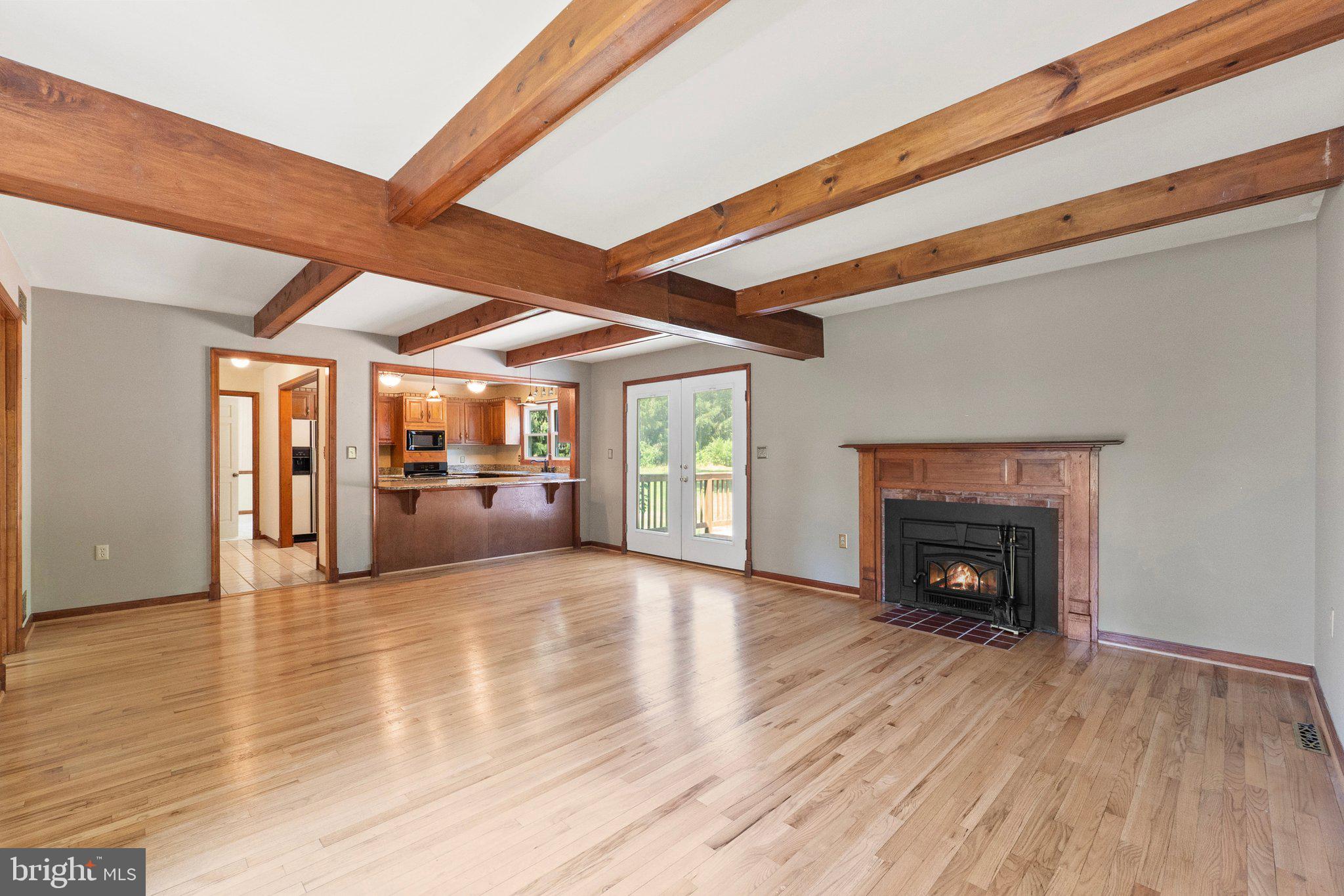 OAK TREE EAST - Residential