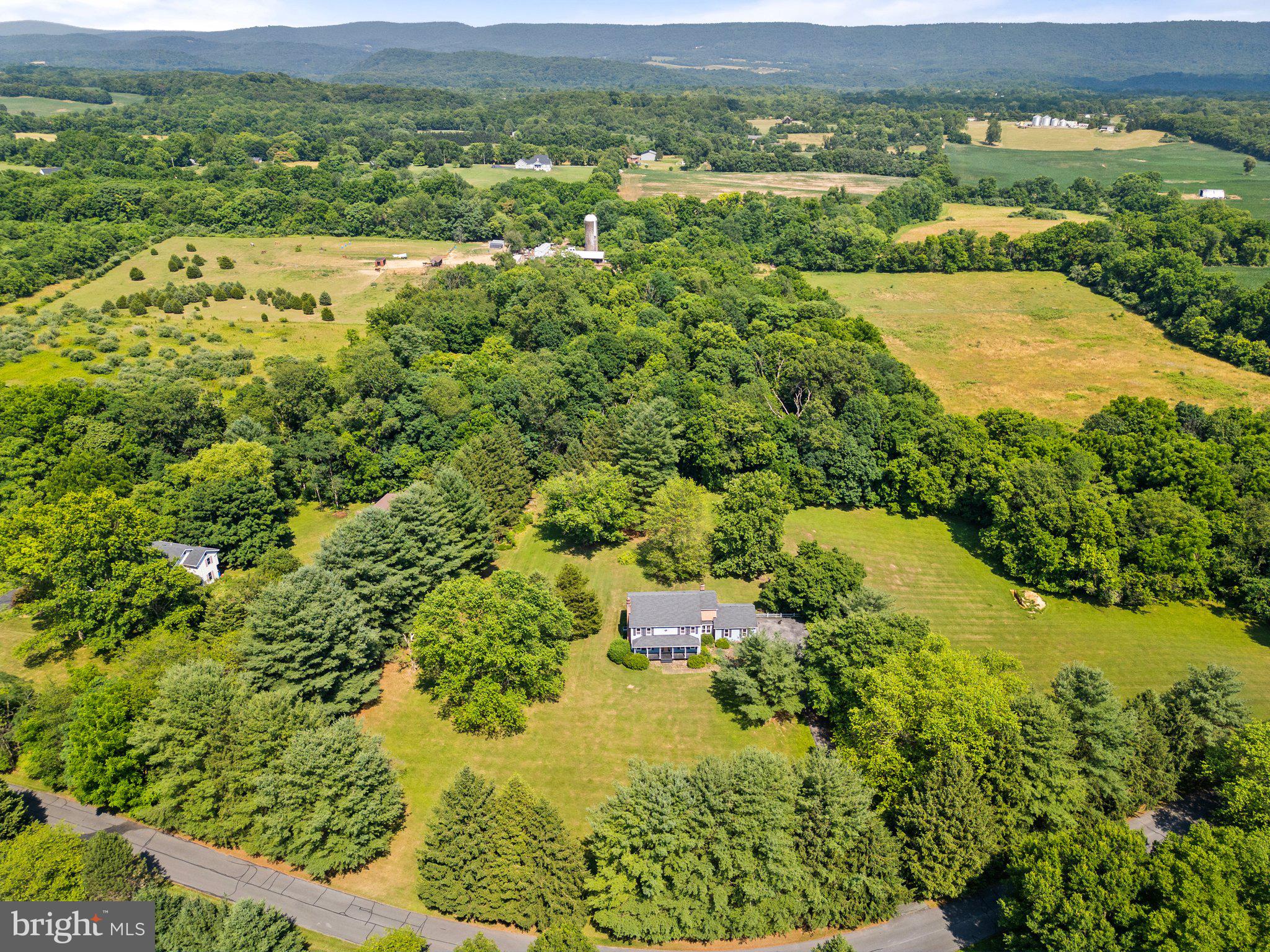 OAK TREE EAST - Residential