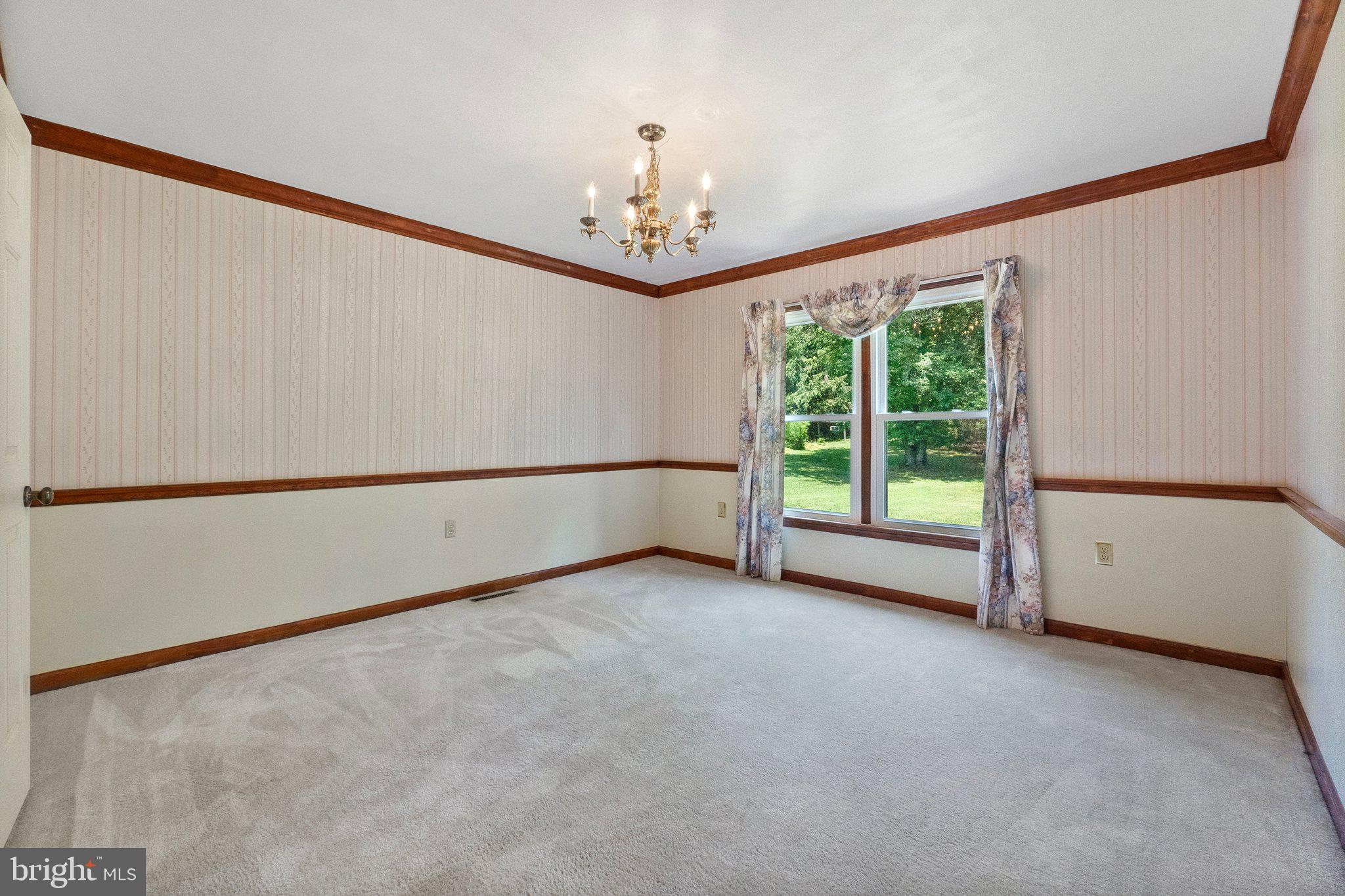 OAK TREE EAST - Residential