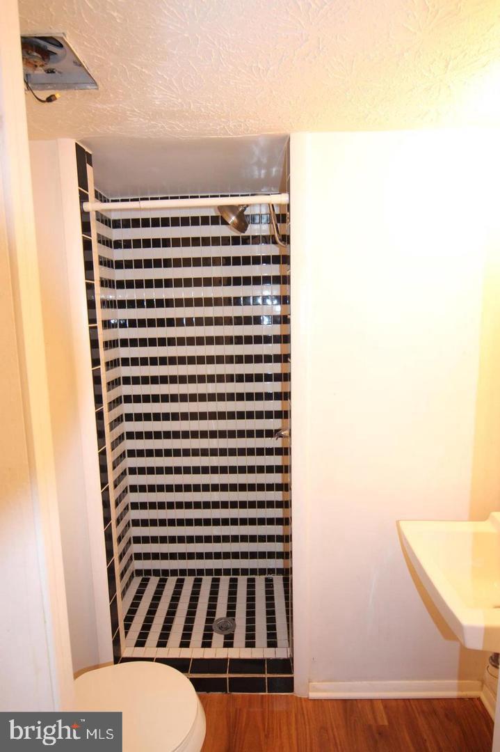 CARRINGTON VILLAGE - Residential Lease