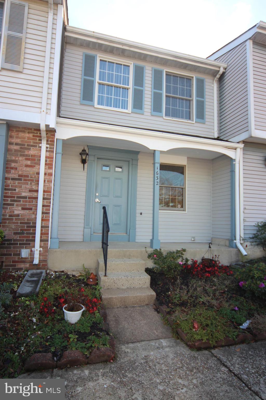 CARRINGTON VILLAGE - Residential Lease