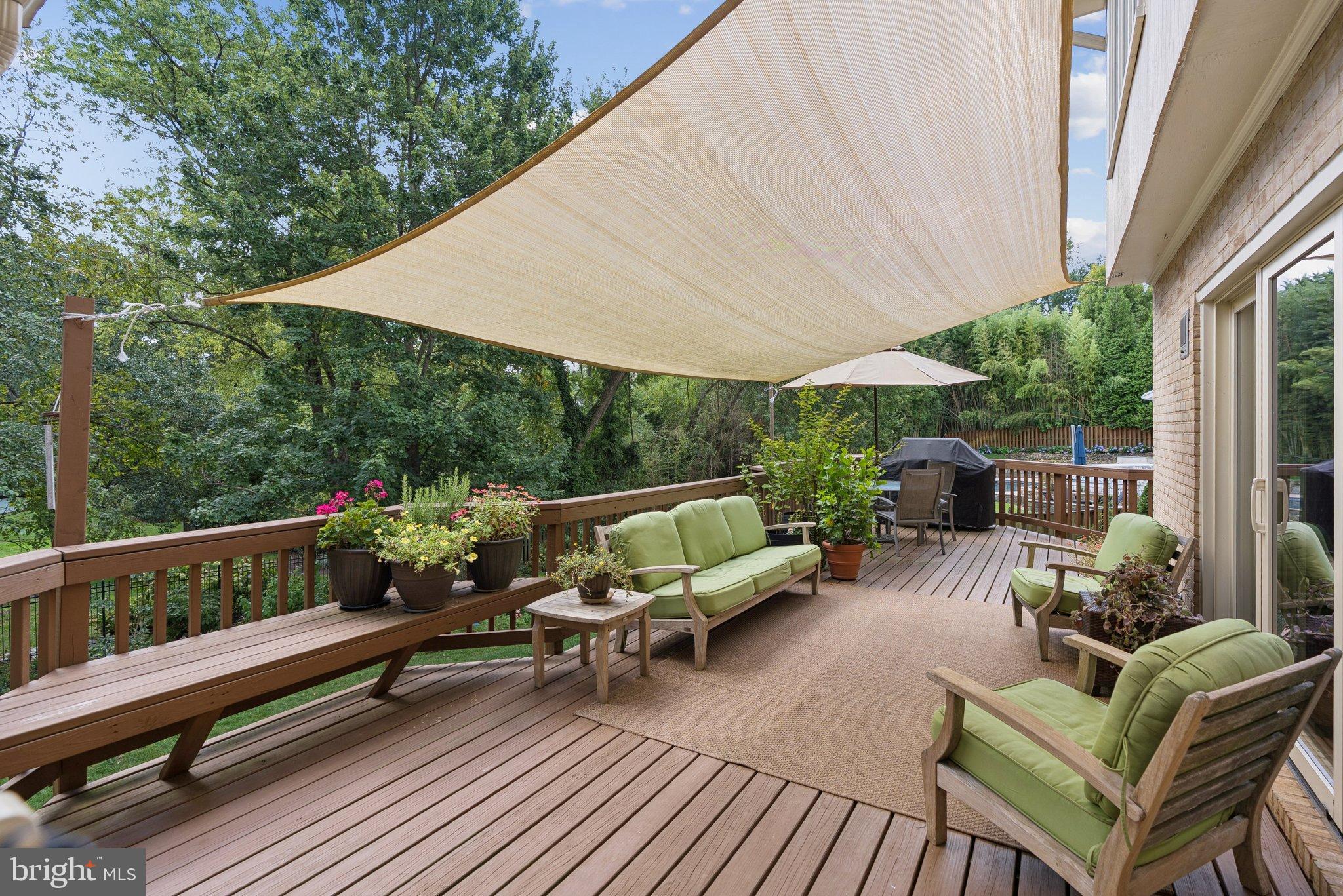 POTOMAC VILLAGE - Residential