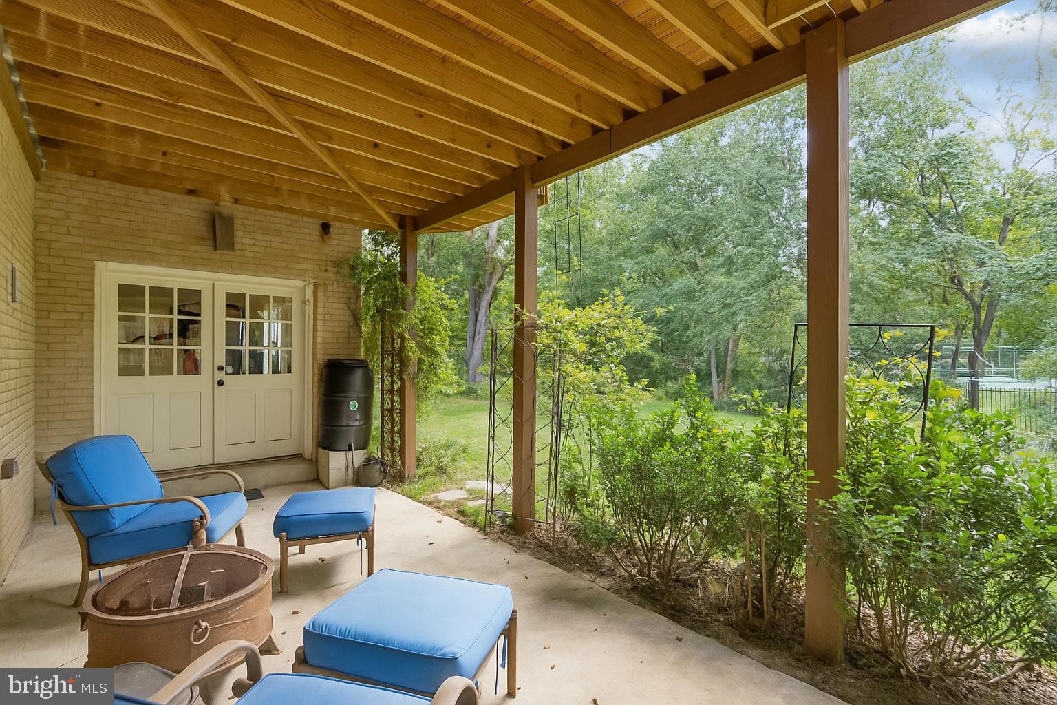 POTOMAC VILLAGE - Residential