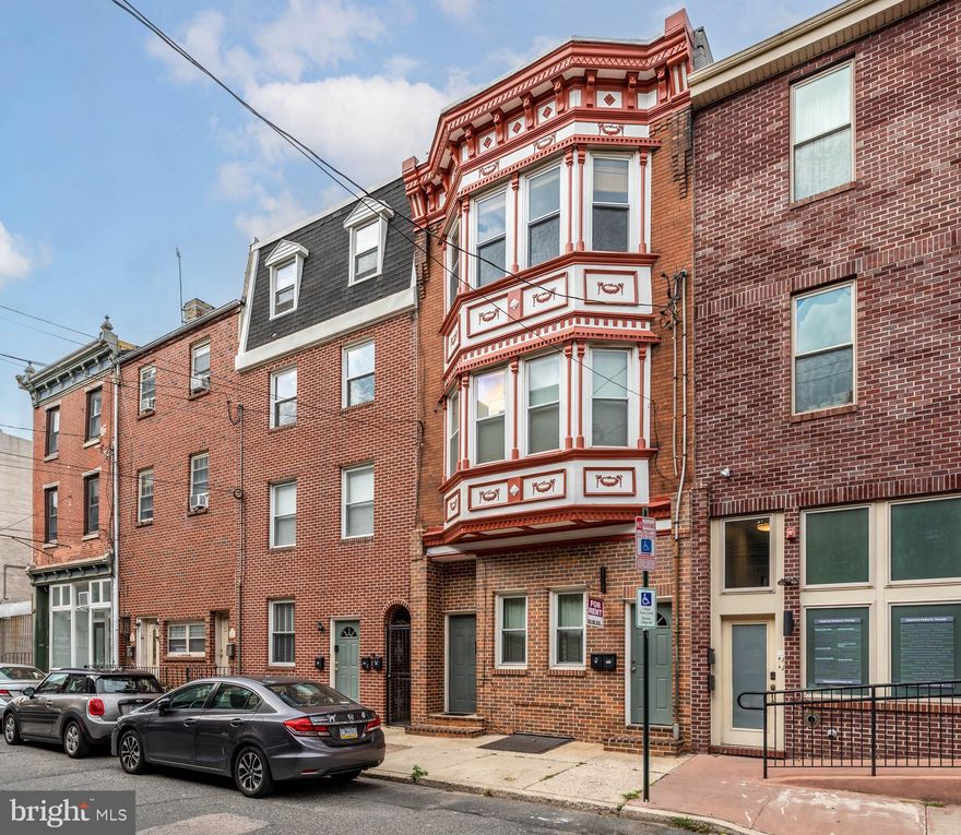 Great location in the heart of a true Northern Liberties location 4th and Fairmount. 1 bdrm/ 1 bath apartment. Newer kitchen and bath. All hardwood floors, Central Air. Washer/Dryer.  Gated back yard for bikes and entertainment. Common area to enjoy outdoor cooking . This neighborhood north of the city center has undergone quite a transformation. In fact, Forbes recently named it one of America’s Best Hipster Neighborhoods. What was once a manufacturing and warehouse district has evolved into an enclave for artists, young professionals, and everyone in between. The mixed-use Schmidt’s Commons provides shopping and dining options, as well as art galleries and an open-air outdoor theater and stage area that hosts free movie screenings and festivals.  Ideal location - less than two blocks from Il Cantuccio, Honey's, Federal Donuts, Silk City and North 3rd. A short walk to the Piazza. Just steps from the #43 bus running east and west and the #57 running north and south. Walk score 97. Bike Score 95. Transit score 79Available August.. Credit report and references required. Sorry no pets.  Street parking.