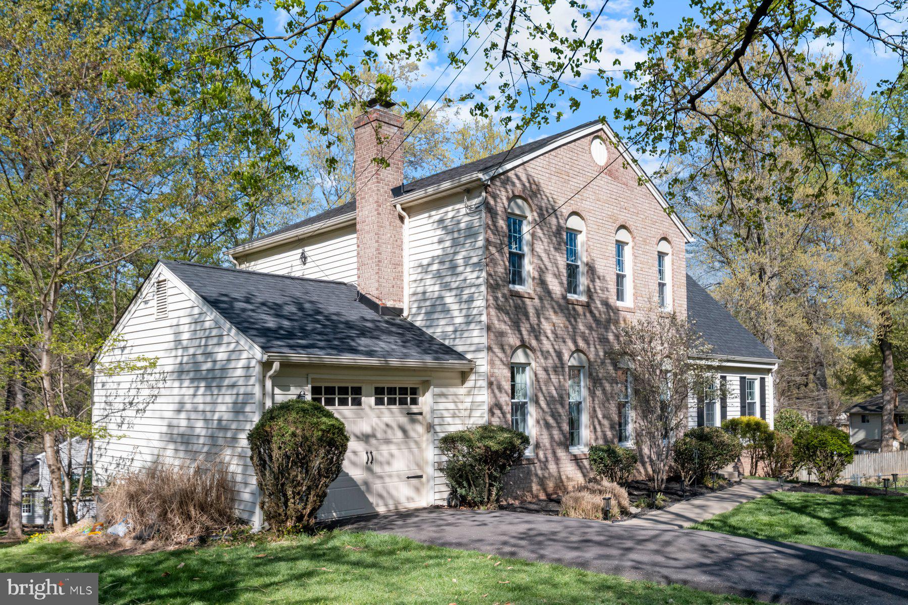 BEL PRE WOODS - Residential