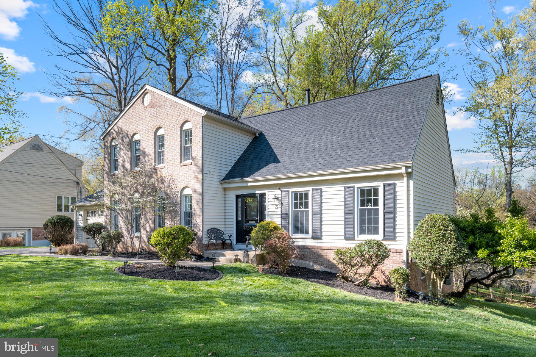 BEL PRE WOODS - Residential