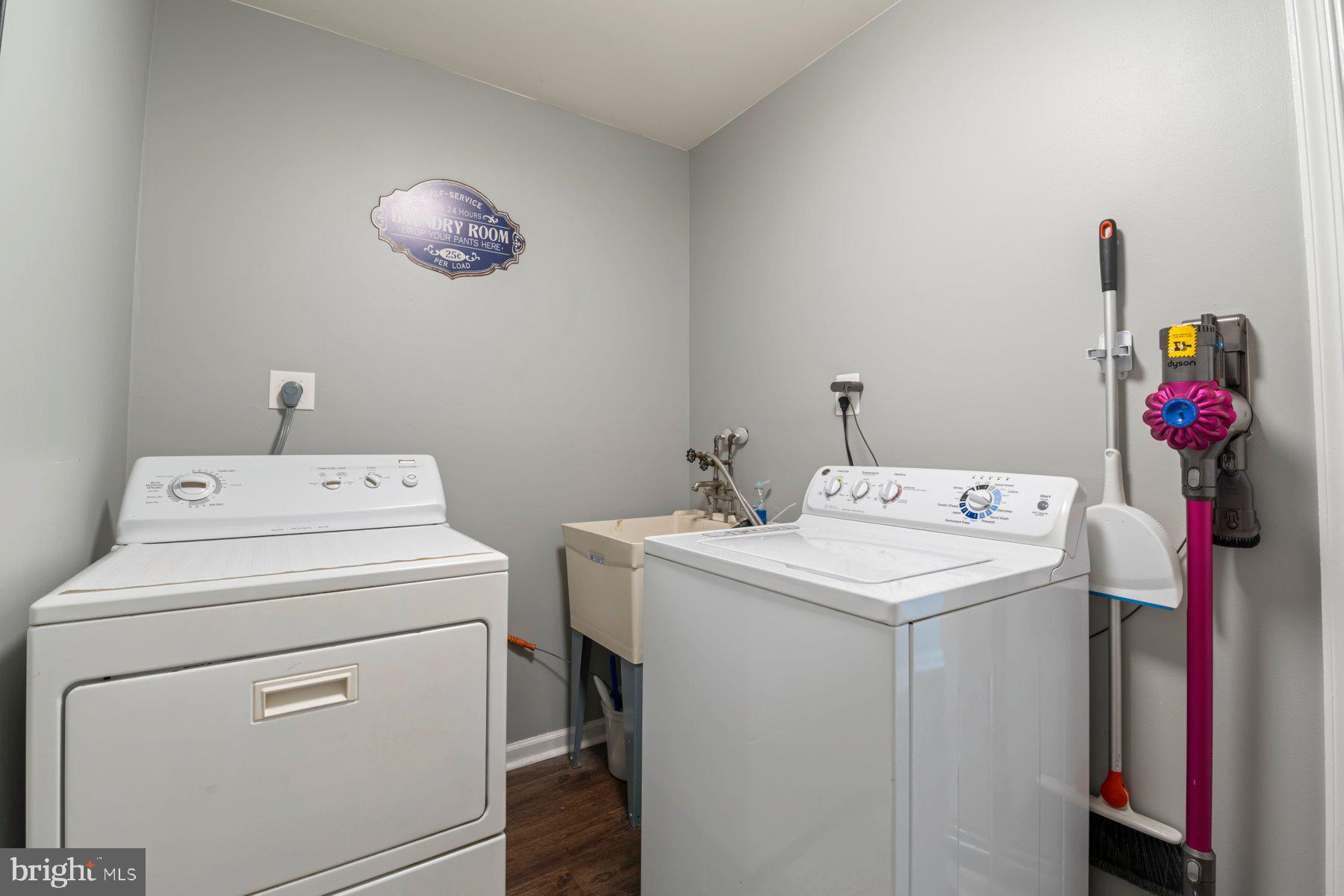 BEL PRE WOODS - Residential