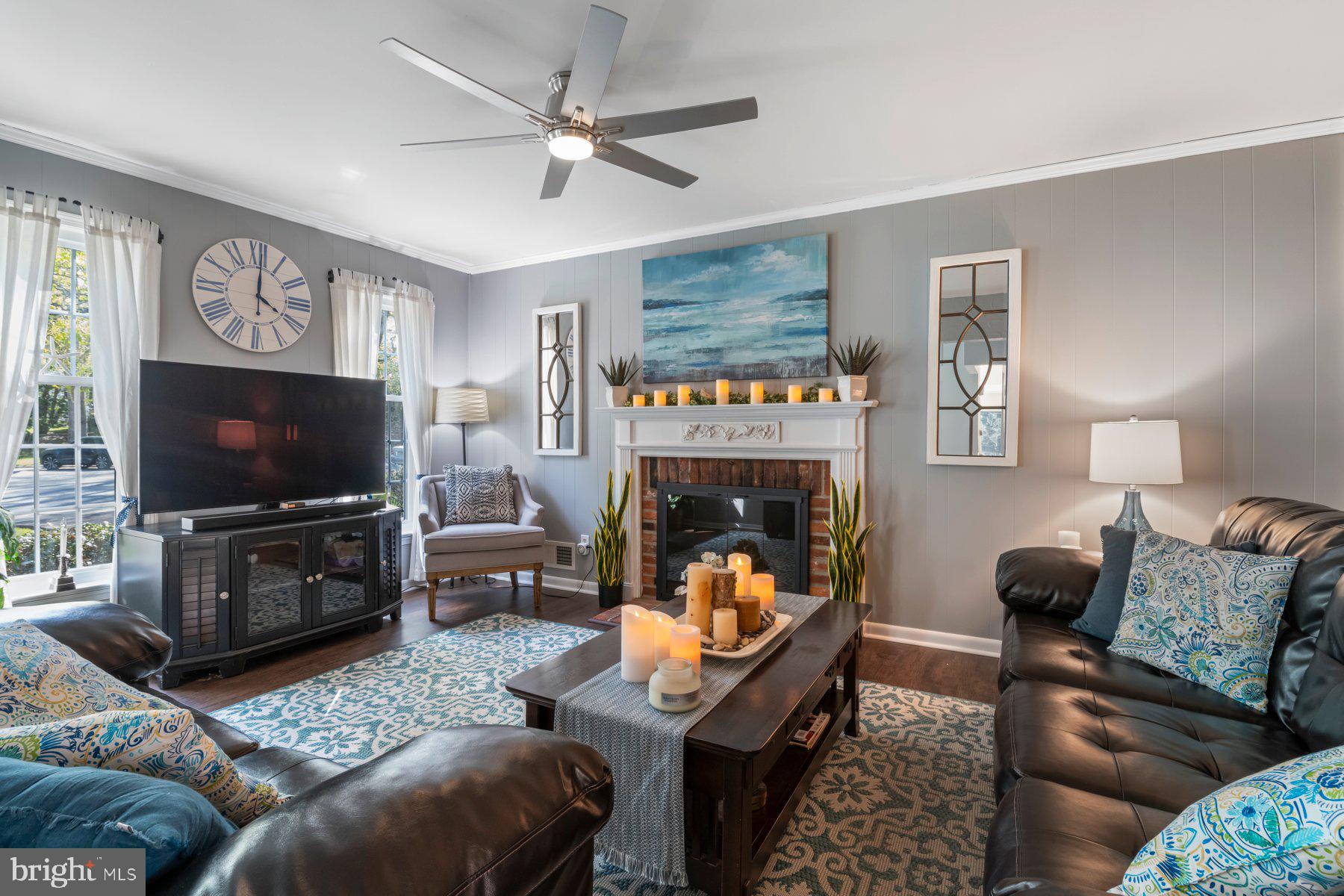 BEL PRE WOODS - Residential