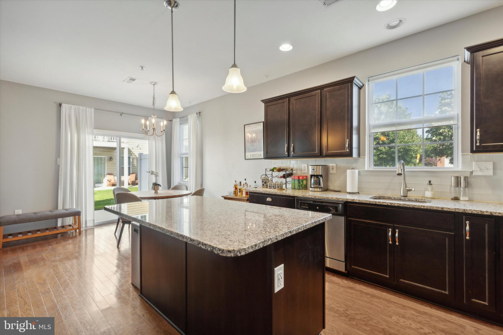 CARILLON HILL - Residential