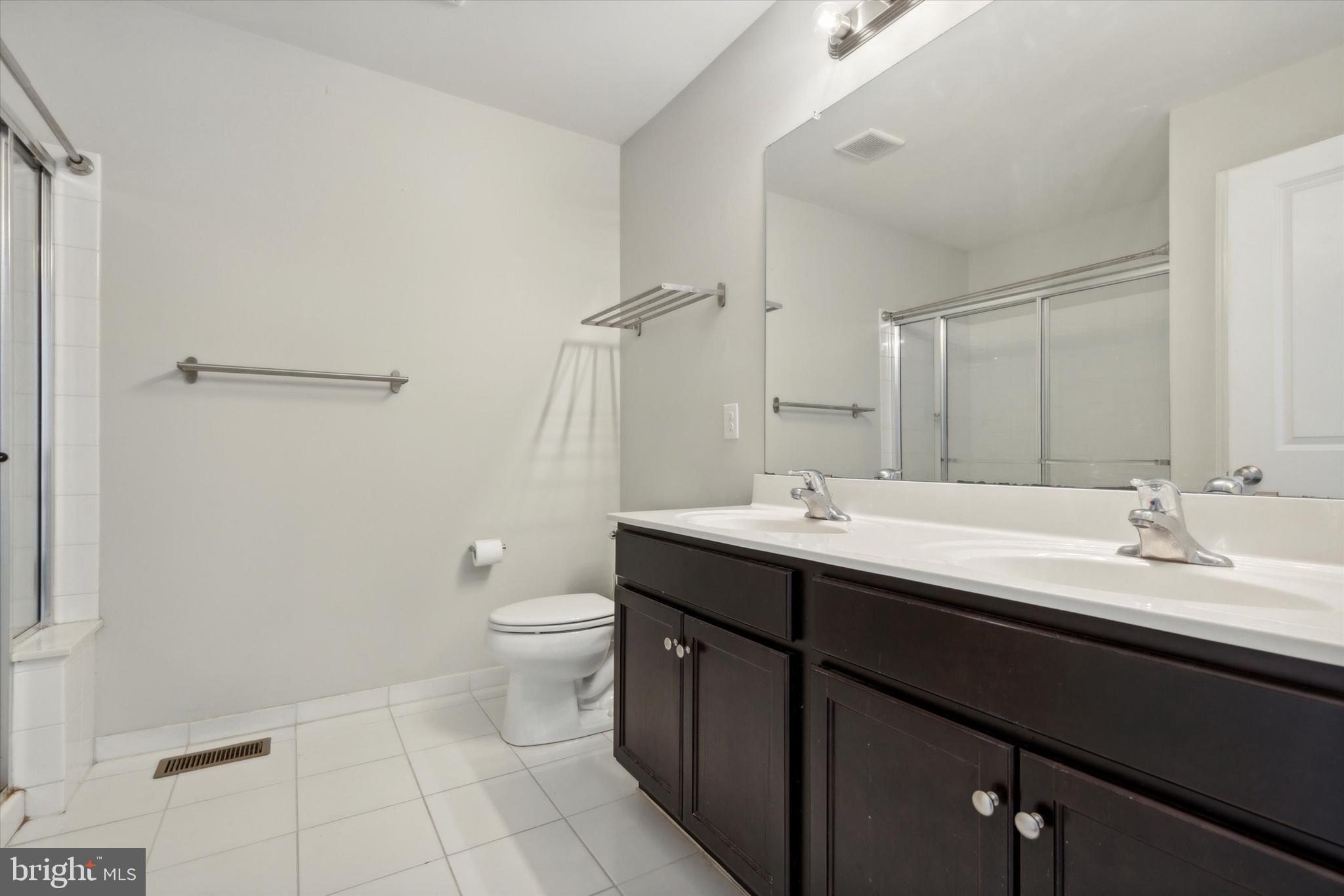 CARILLON HILL - Residential