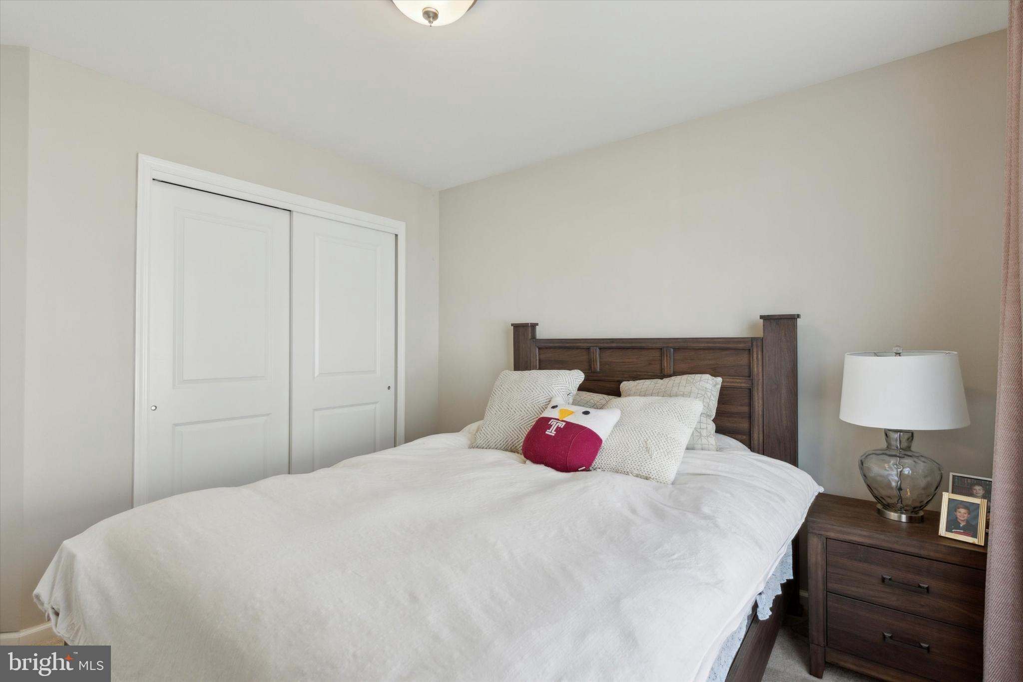 CARILLON HILL - Residential