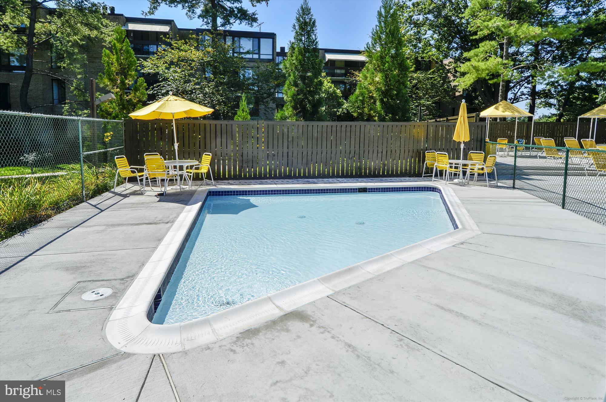 SUMNER VILLAGE - Residential