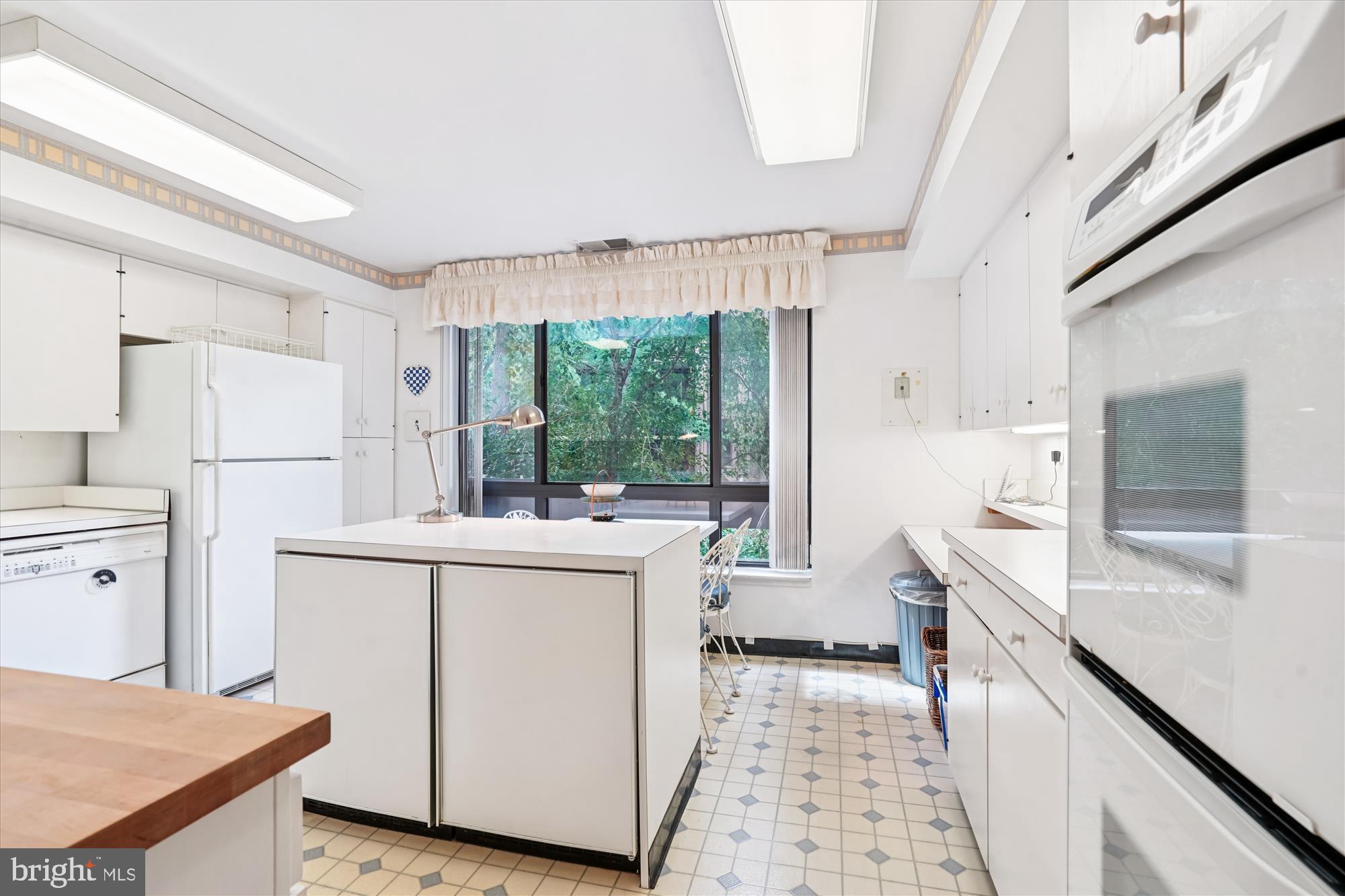 SUMNER VILLAGE - Residential