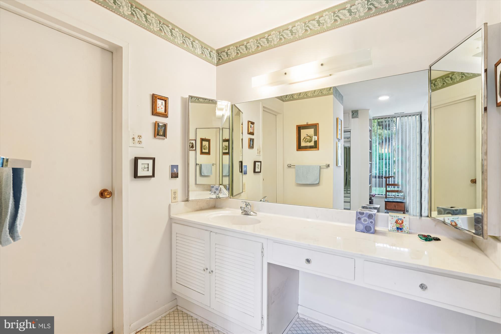 SUMNER VILLAGE - Residential