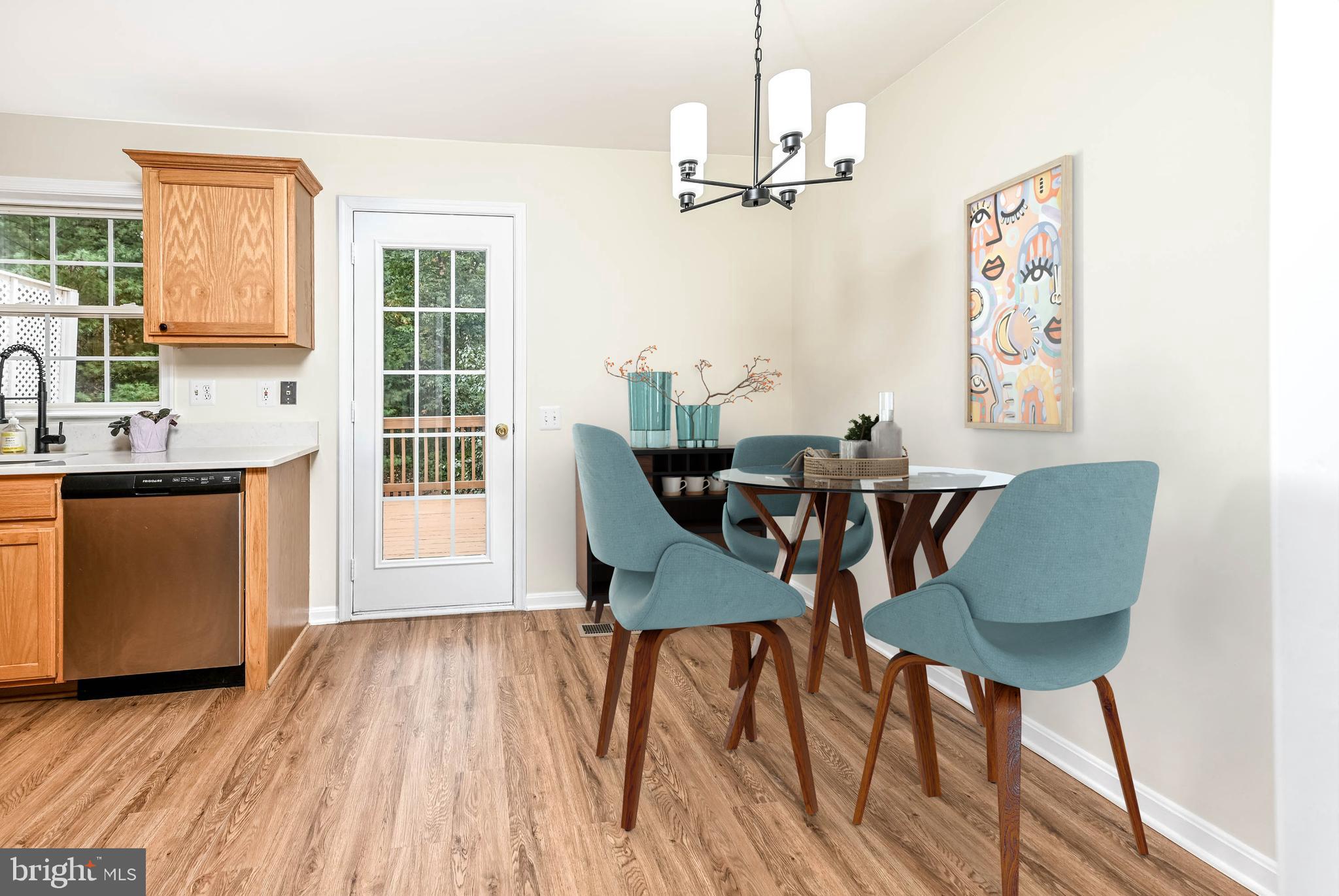 TALL OAKS - Residential