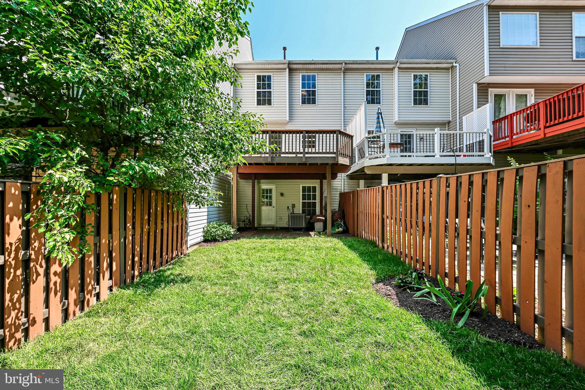 TALL OAKS - Residential