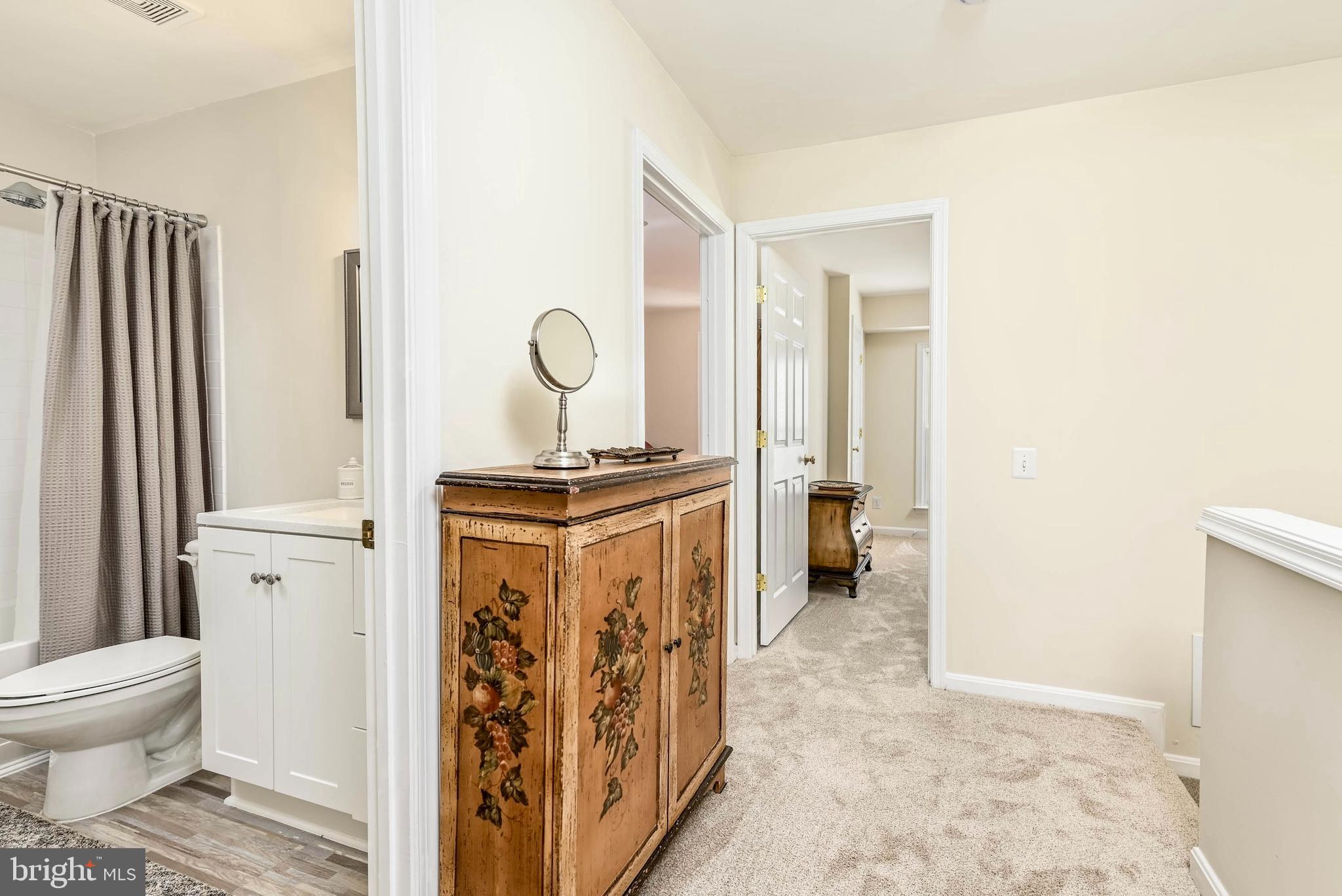 TALL OAKS - Residential