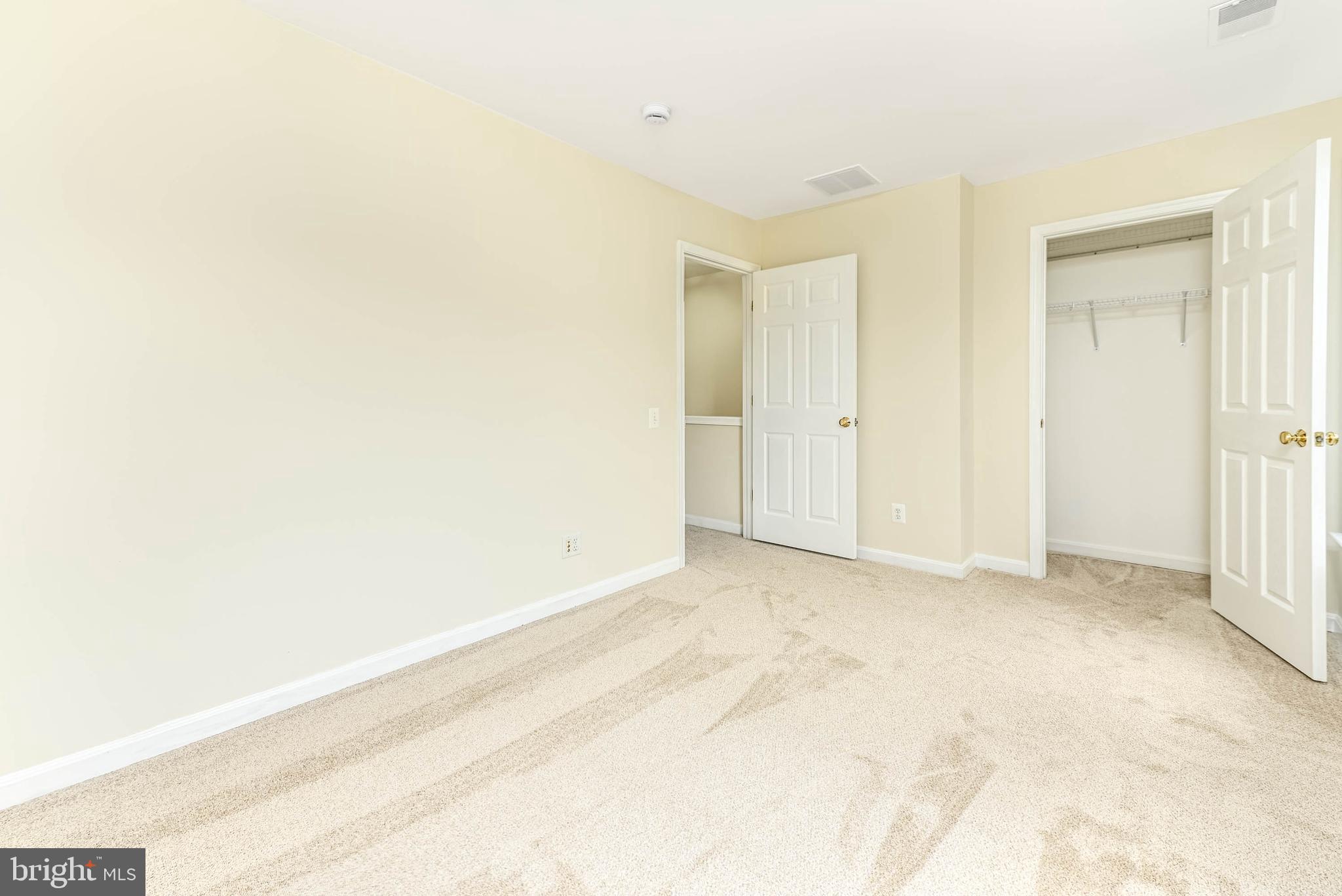 TALL OAKS - Residential