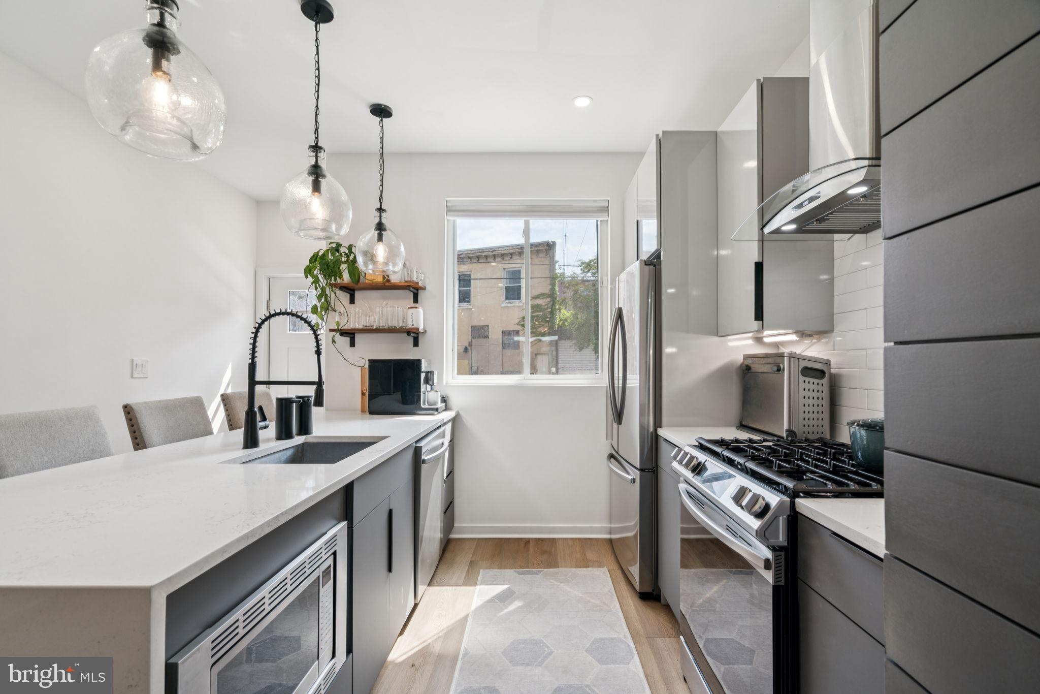 OLDE KENSINGTON - Residential