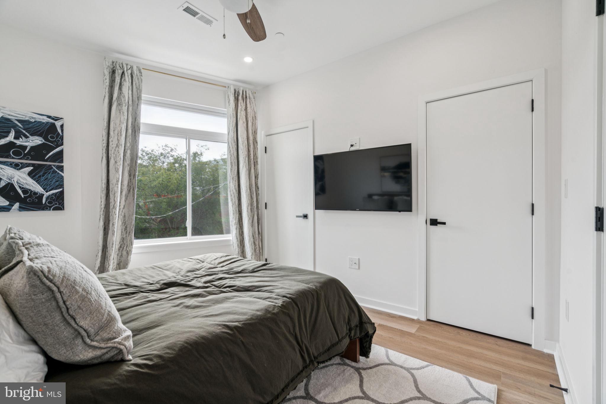 OLDE KENSINGTON - Residential