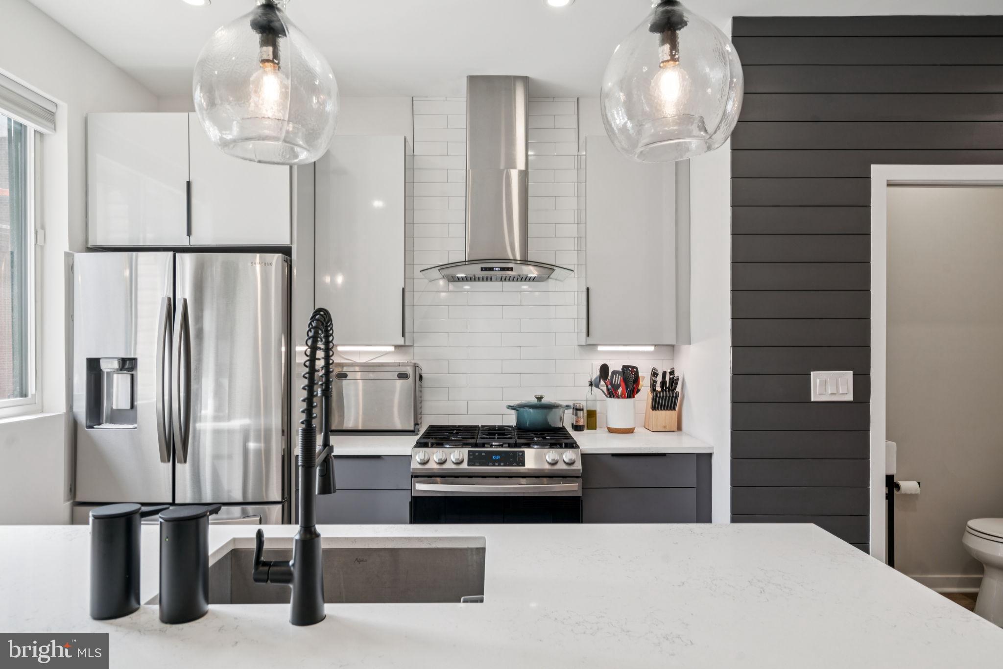 OLDE KENSINGTON - Residential