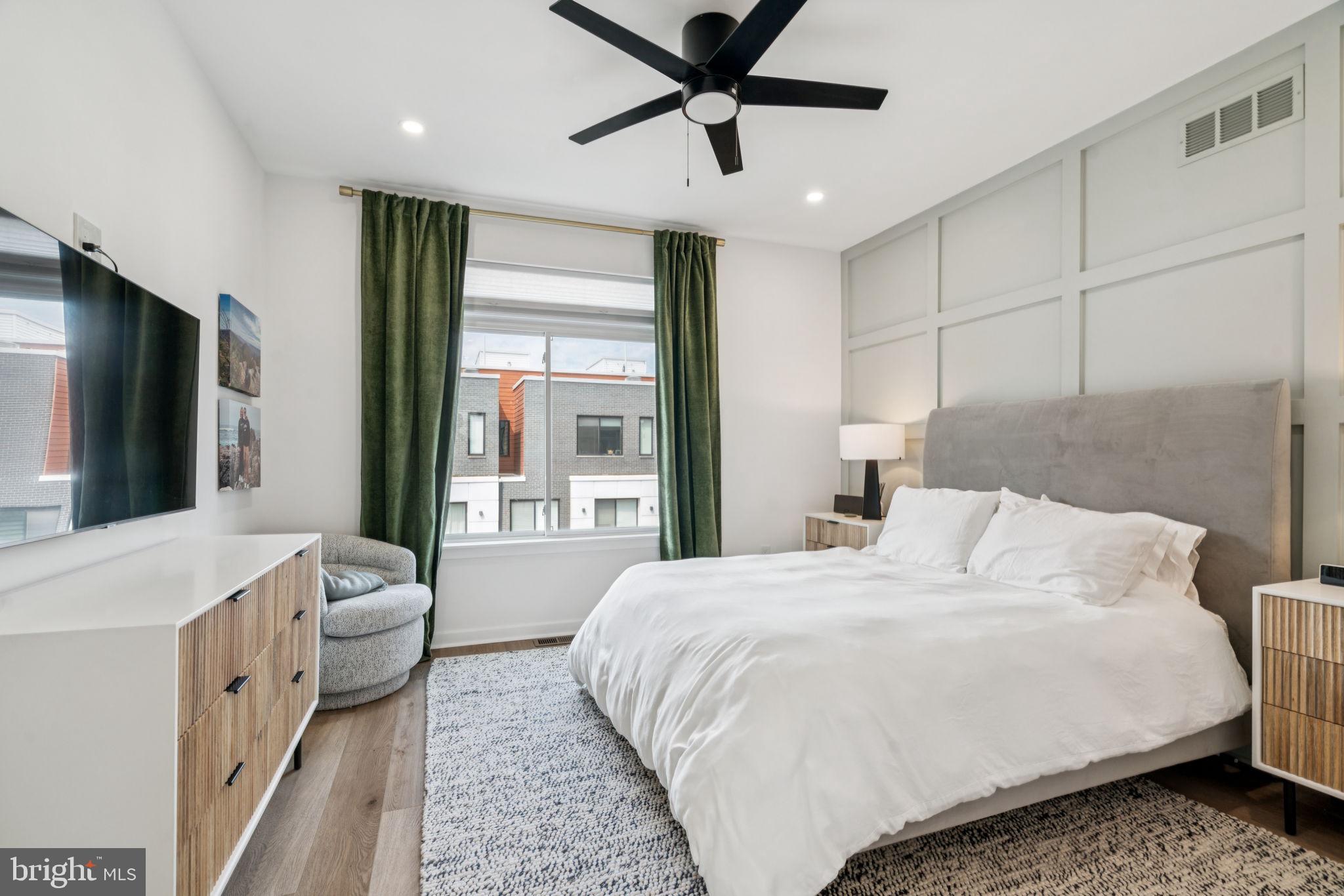 OLDE KENSINGTON - Residential