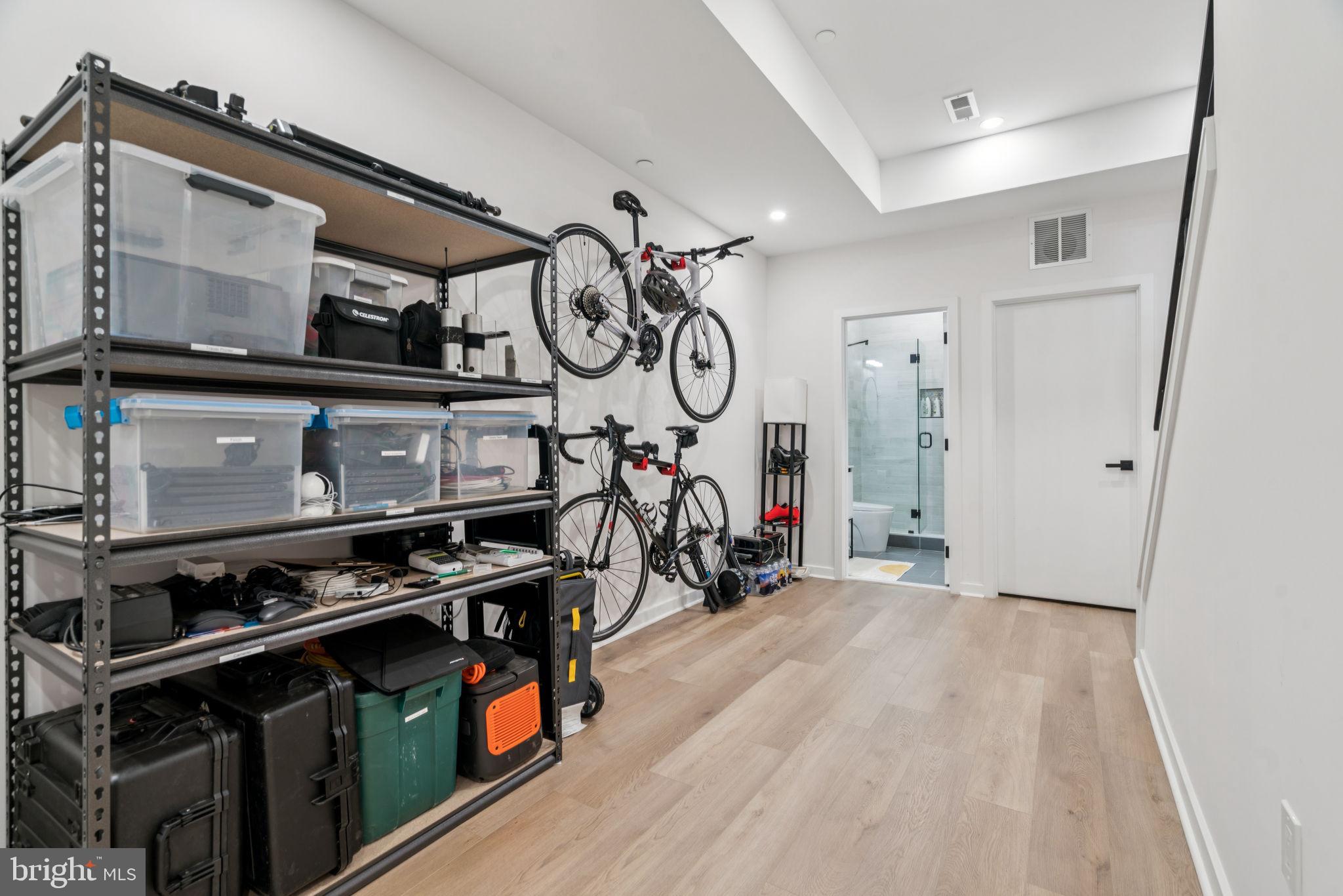 OLDE KENSINGTON - Residential