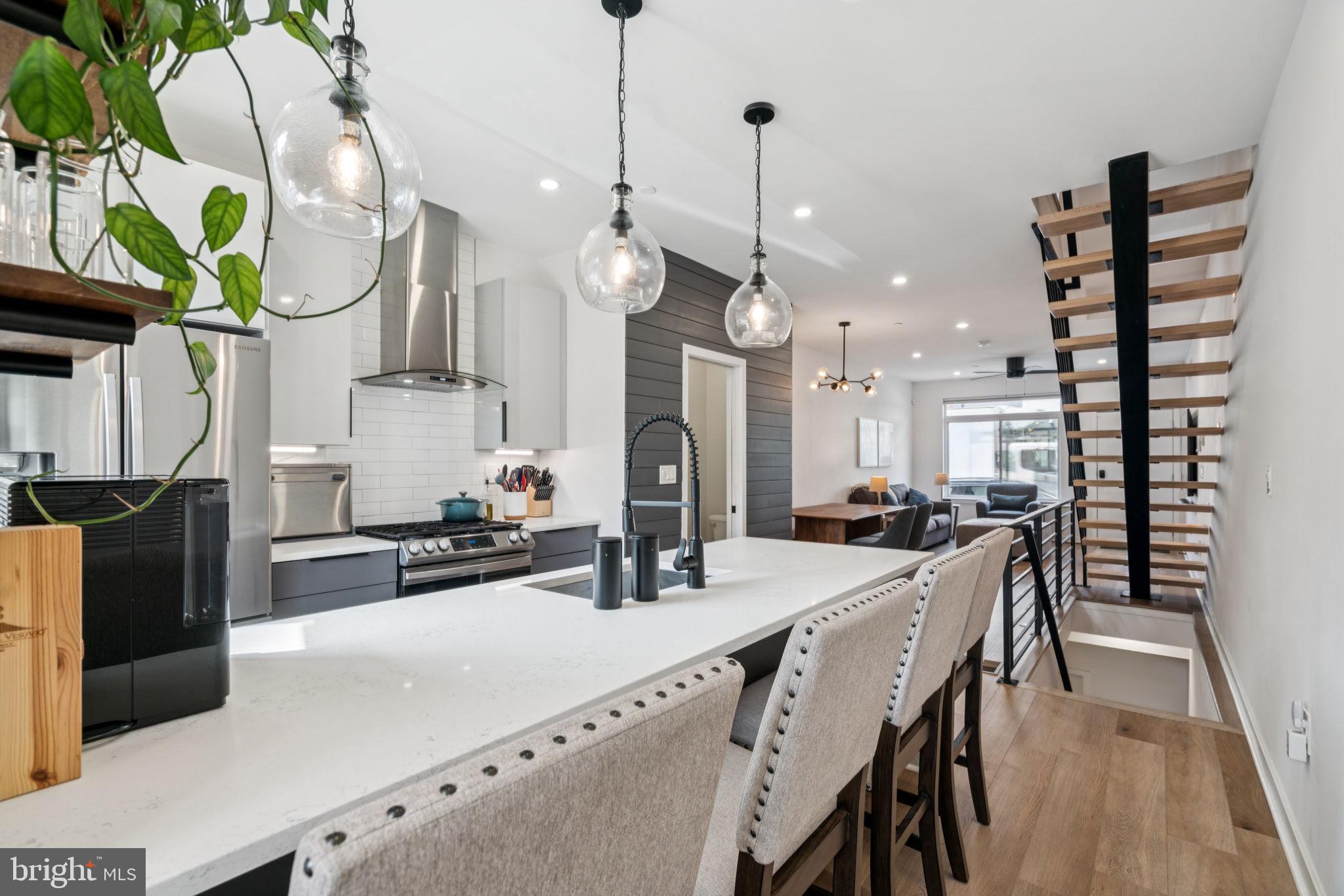 OLDE KENSINGTON - Residential