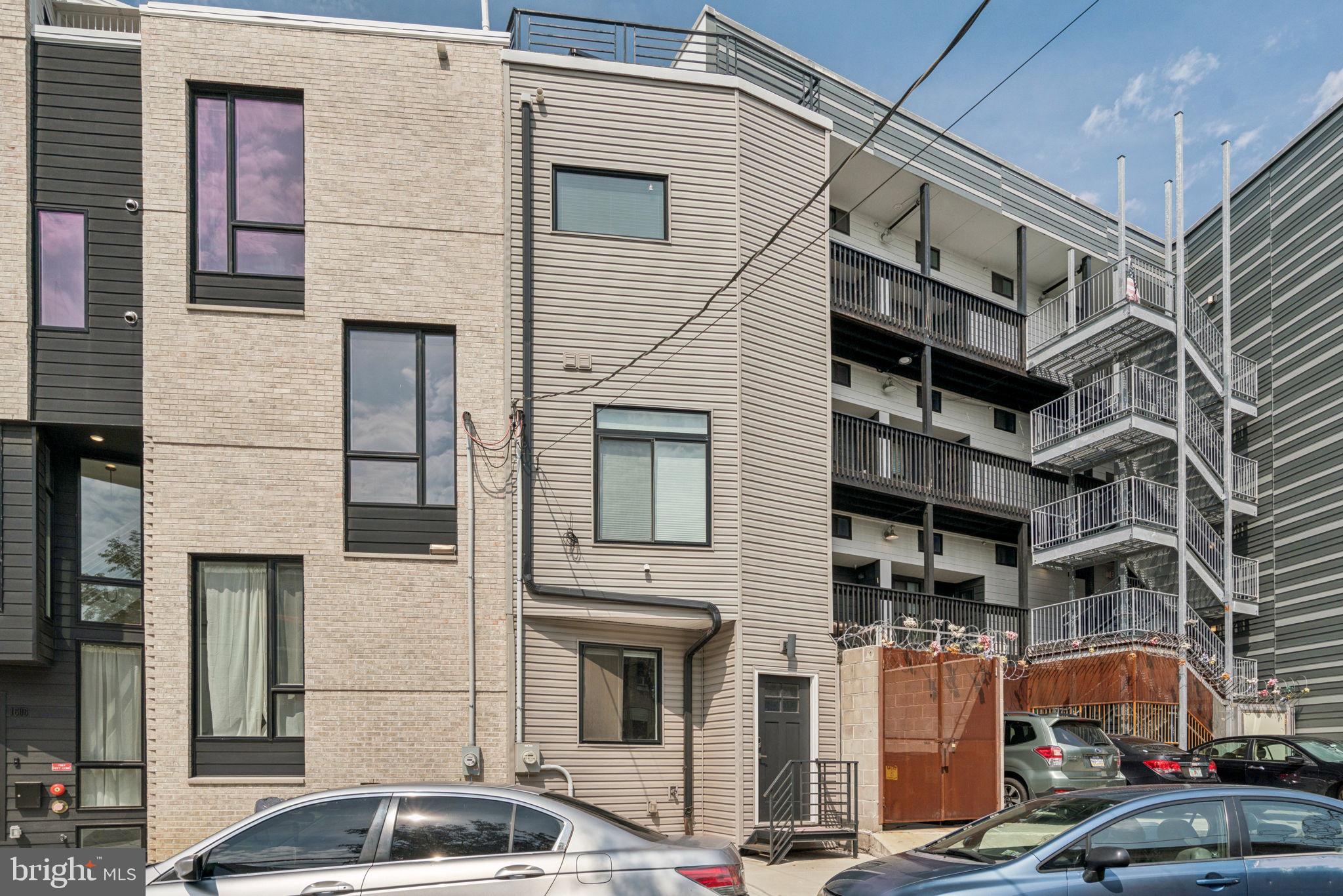 OLDE KENSINGTON - Residential