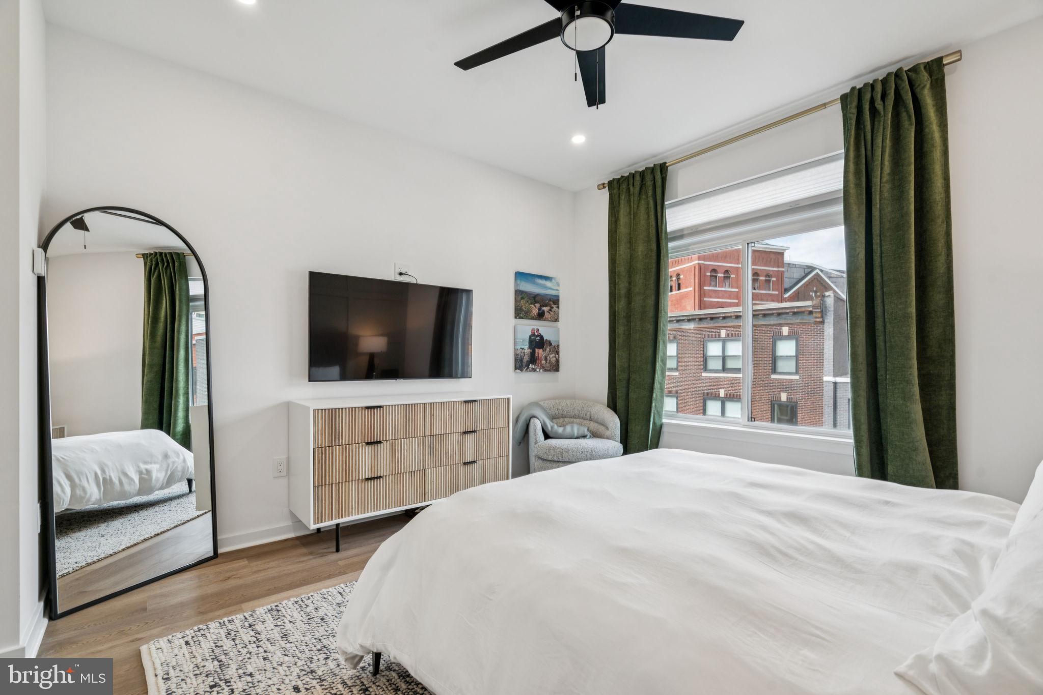 OLDE KENSINGTON - Residential