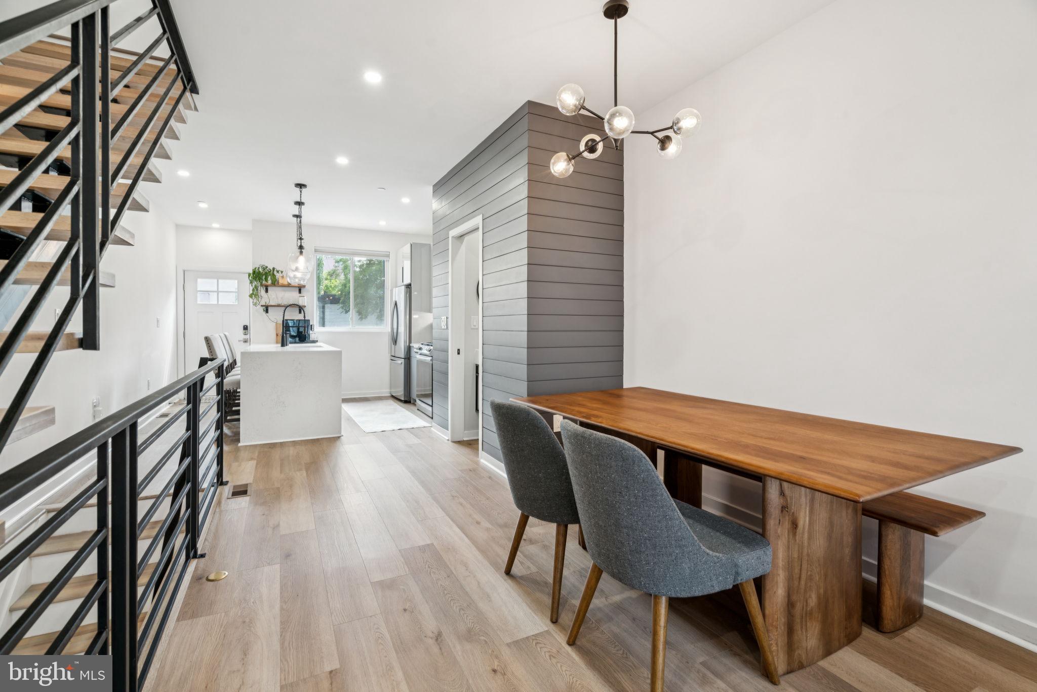 OLDE KENSINGTON - Residential