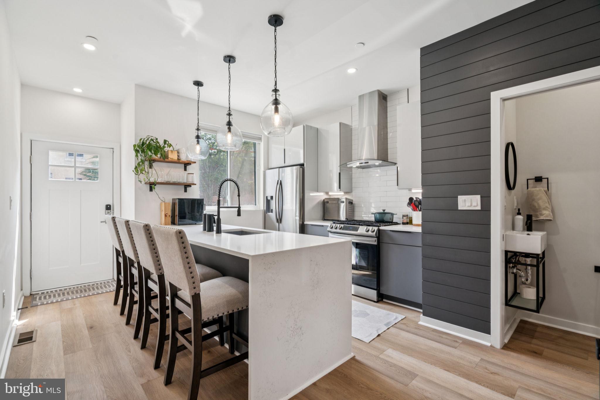 OLDE KENSINGTON - Residential