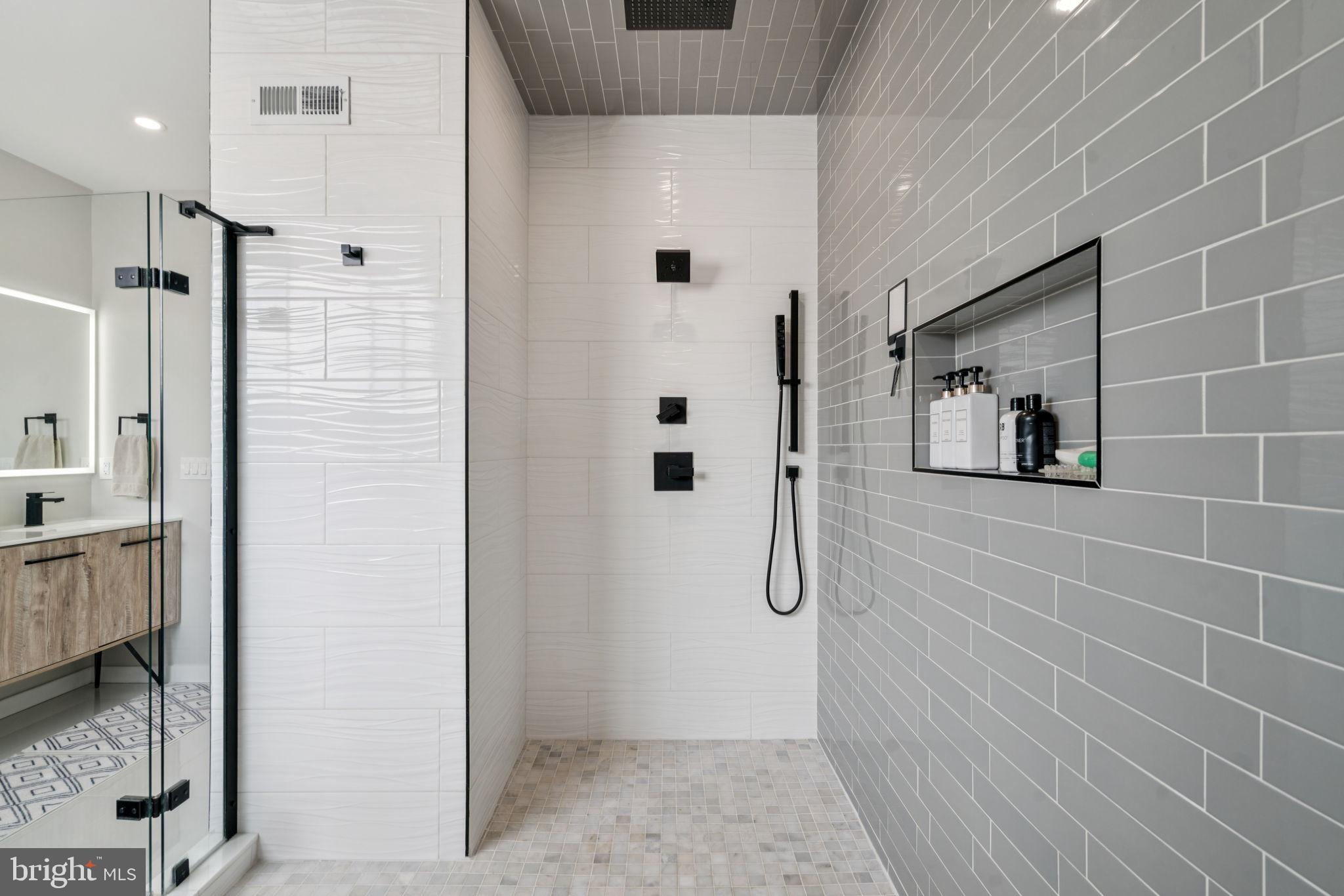 OLDE KENSINGTON - Residential