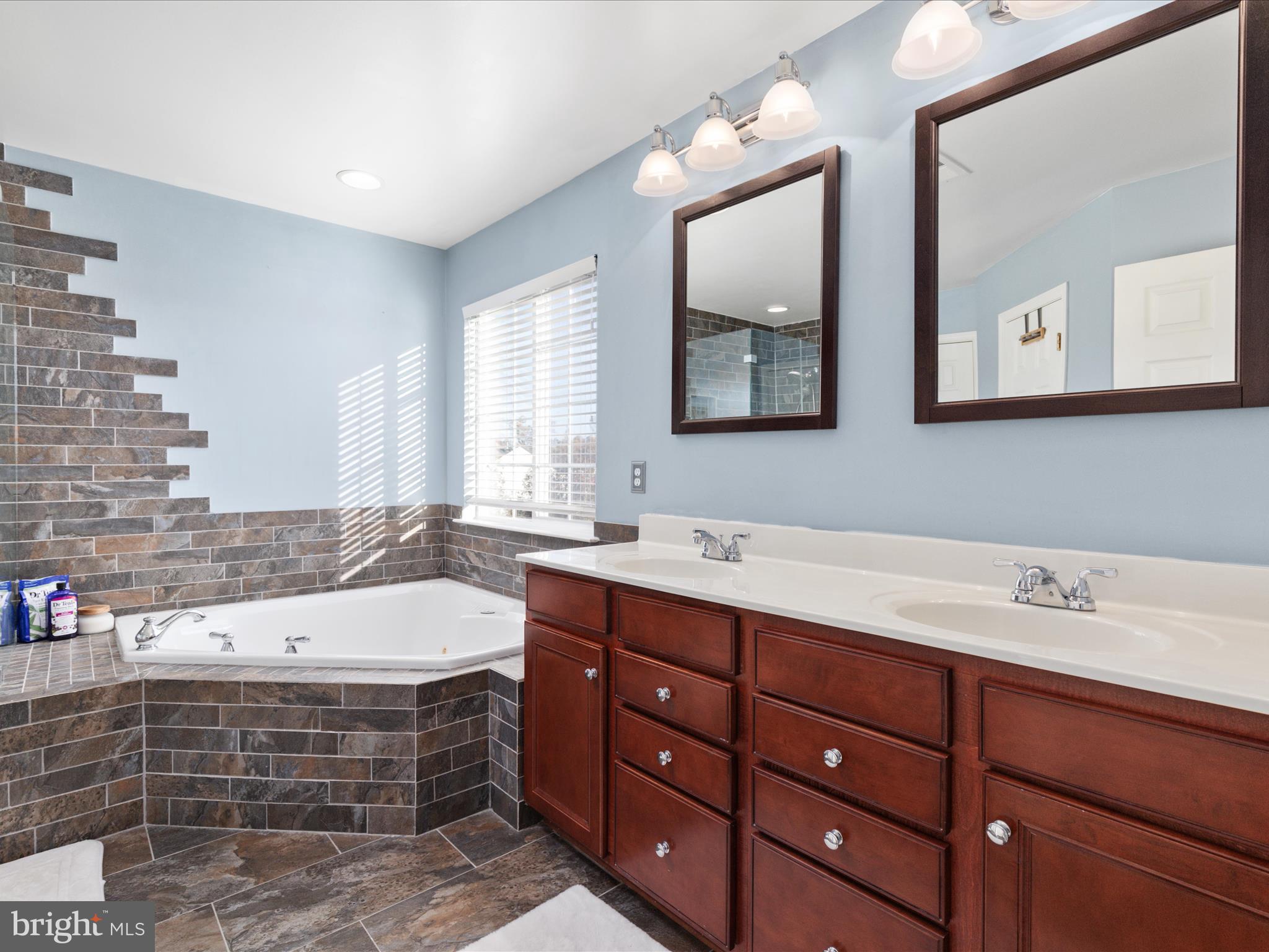 THE GALLERY - Residential