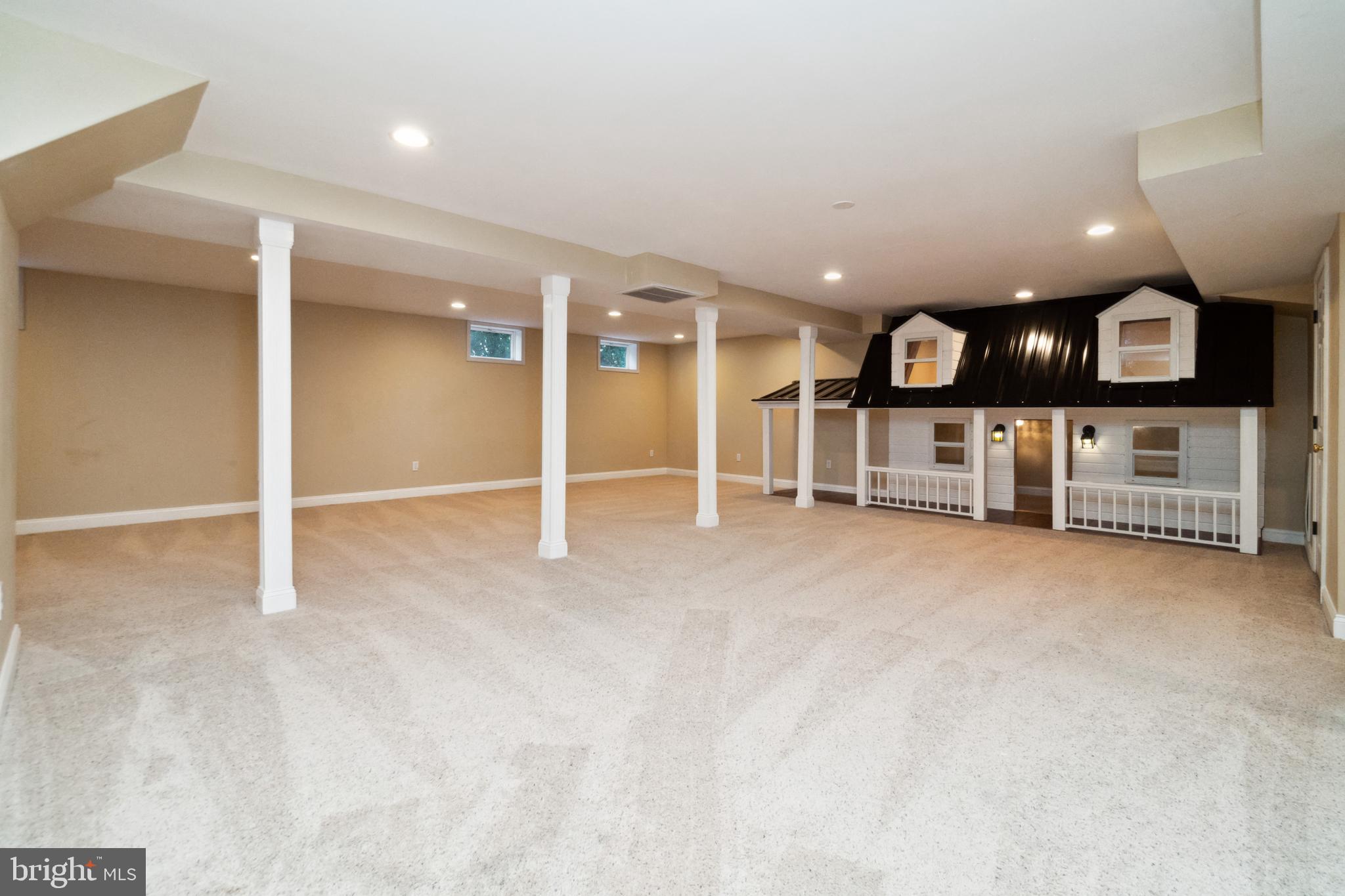 STONEY CREEK FARMS - Residential