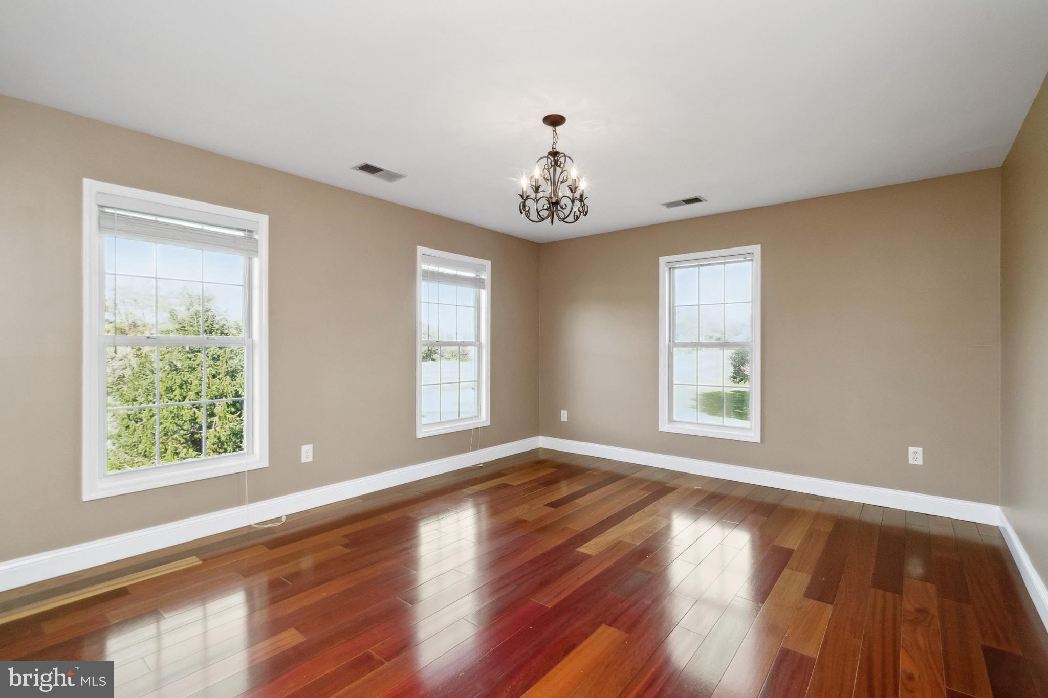 STONEY CREEK FARMS - Residential