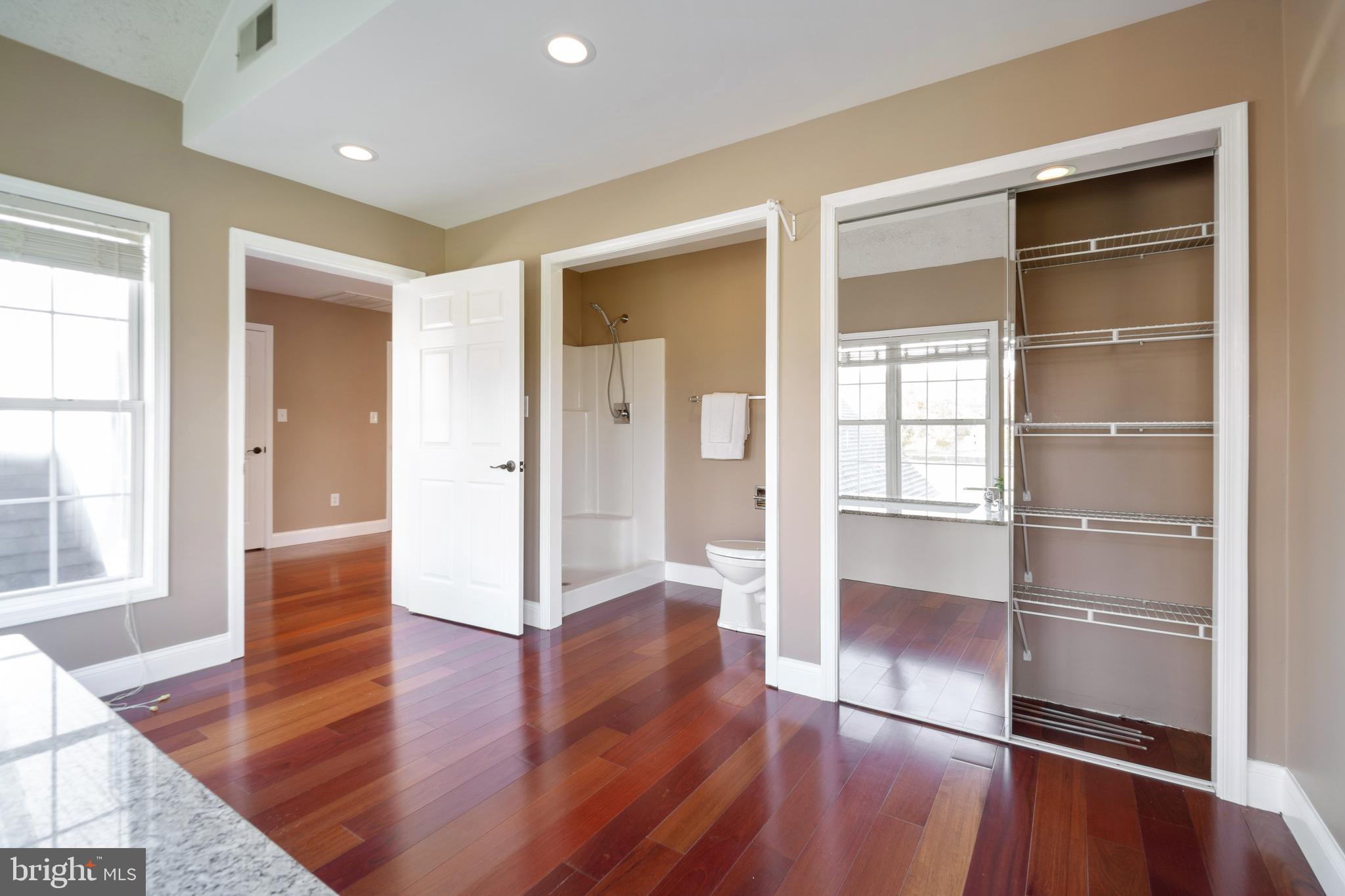 STONEY CREEK FARMS - Residential