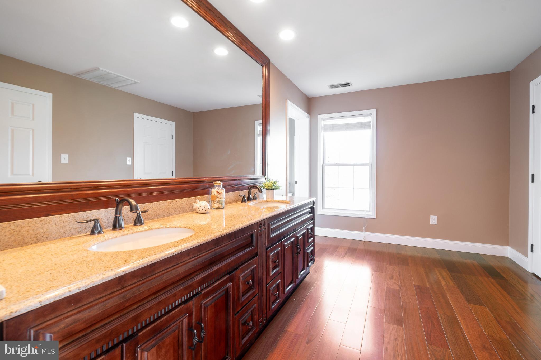 STONEY CREEK FARMS - Residential