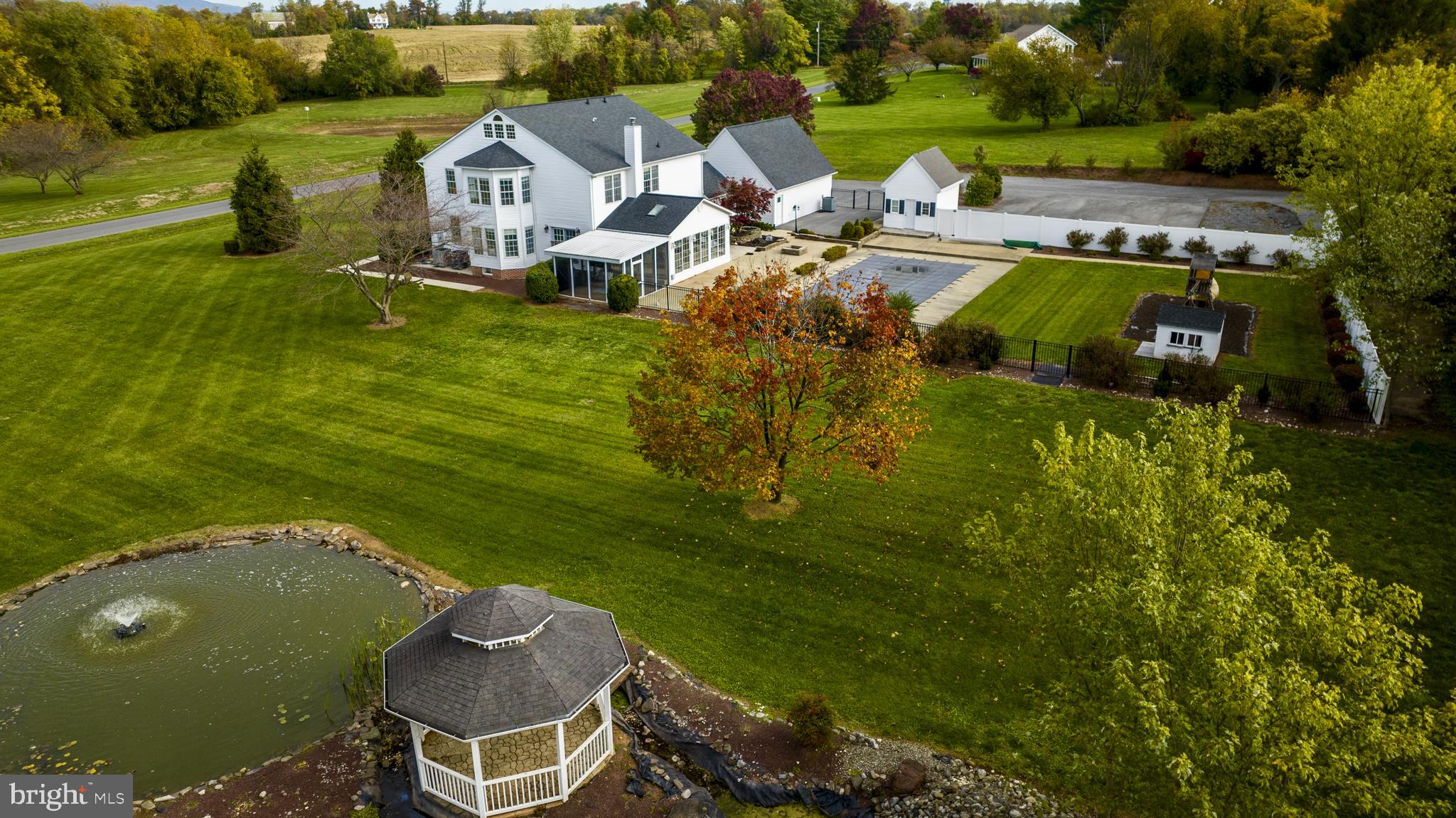 STONEY CREEK FARMS - Residential