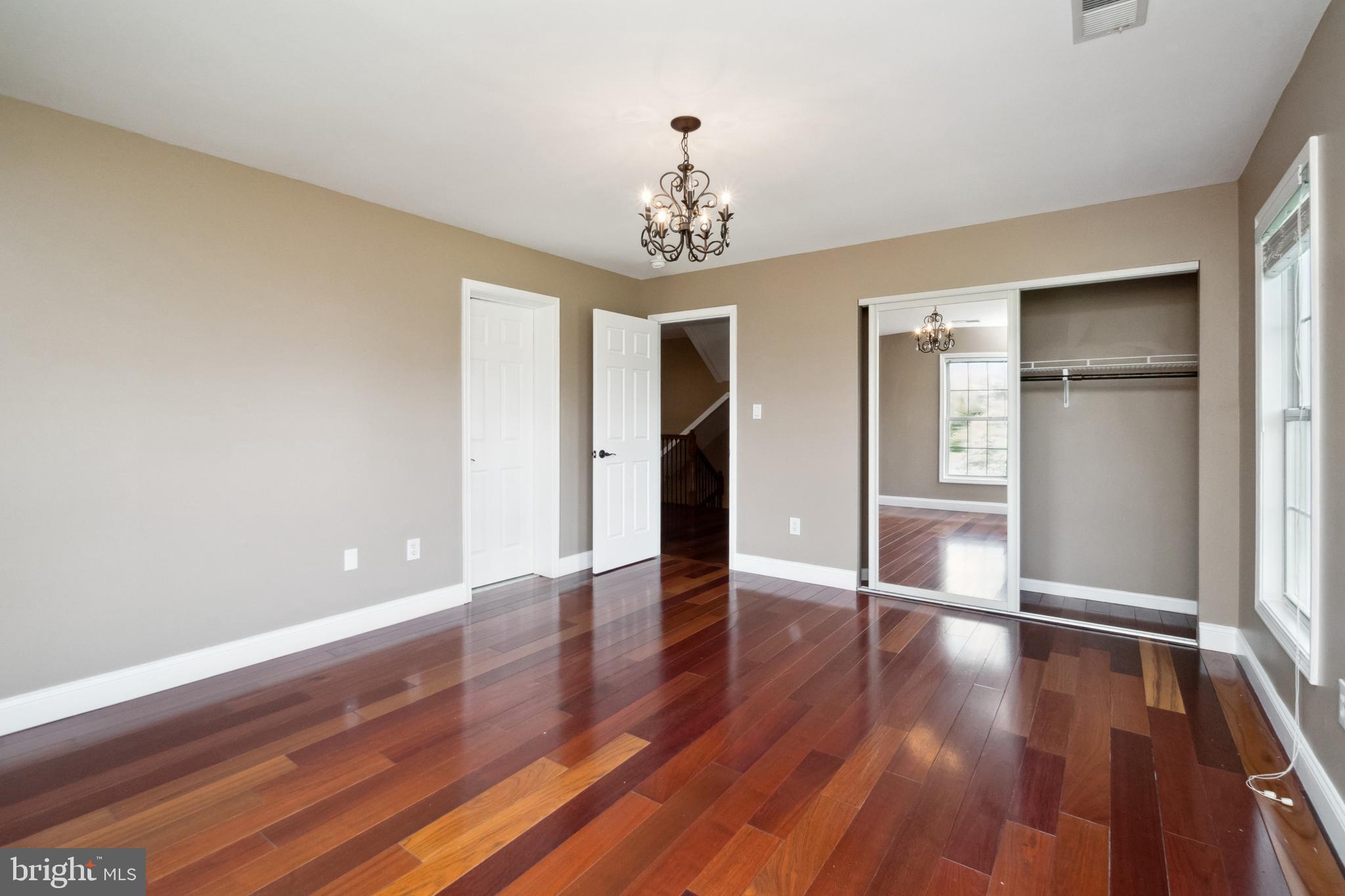 STONEY CREEK FARMS - Residential