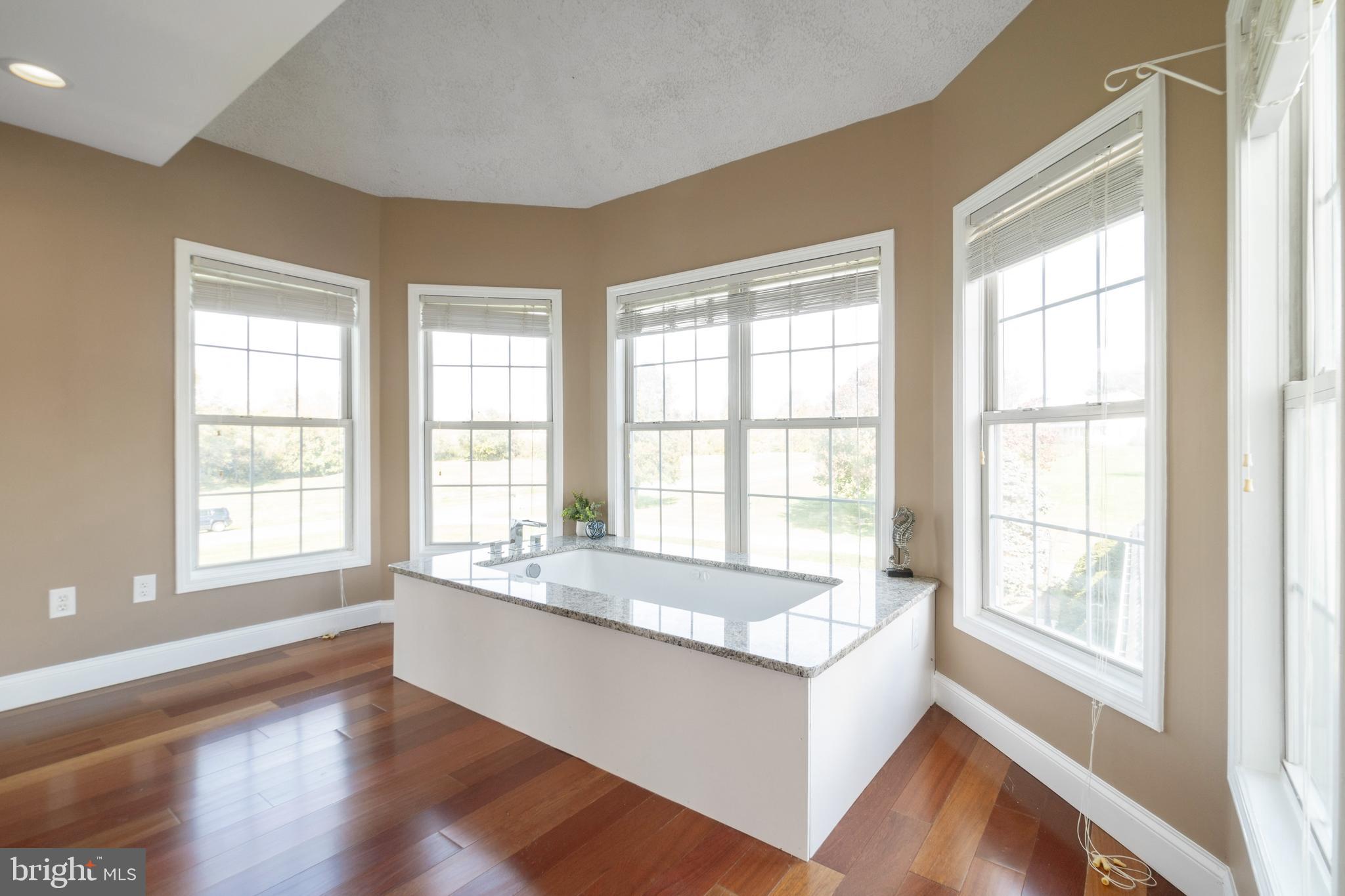 STONEY CREEK FARMS - Residential