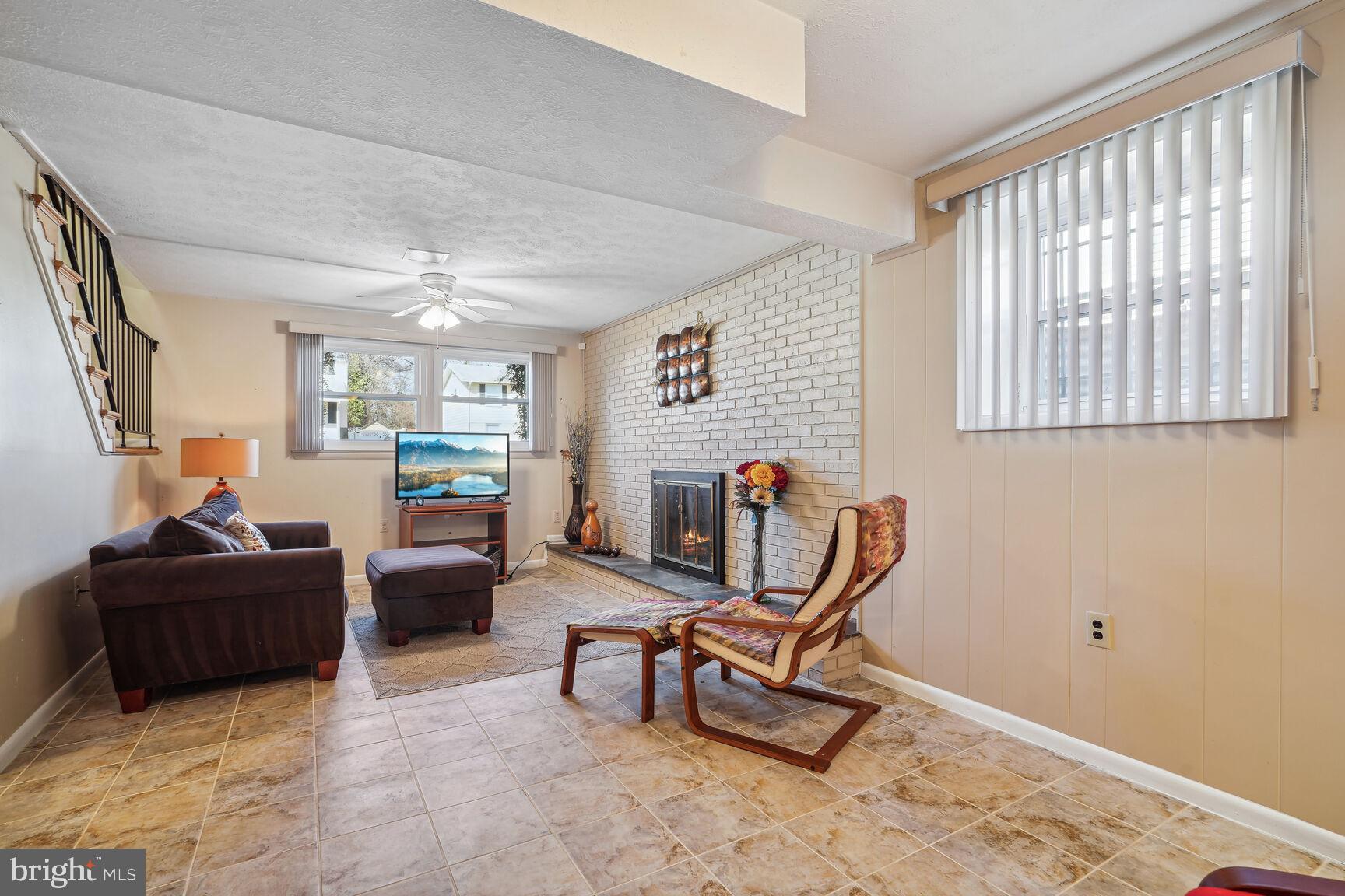 FAMILY ESTATES PLAT 1> - Residential