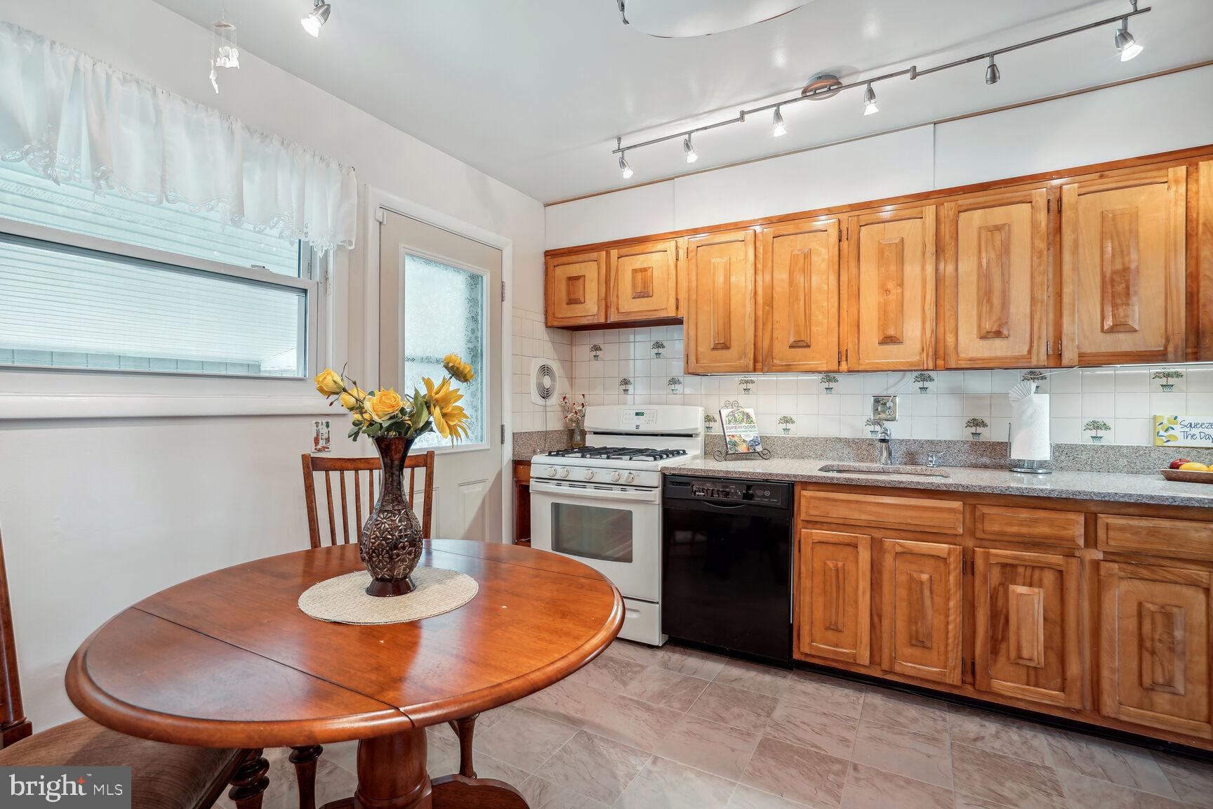 FAMILY ESTATES PLAT 1> - Residential