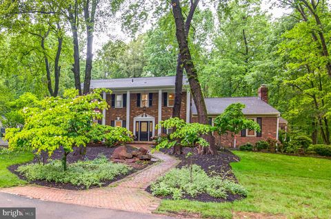 11923 FALLEN HOLLY COURT GREAT FALLS VA 22066