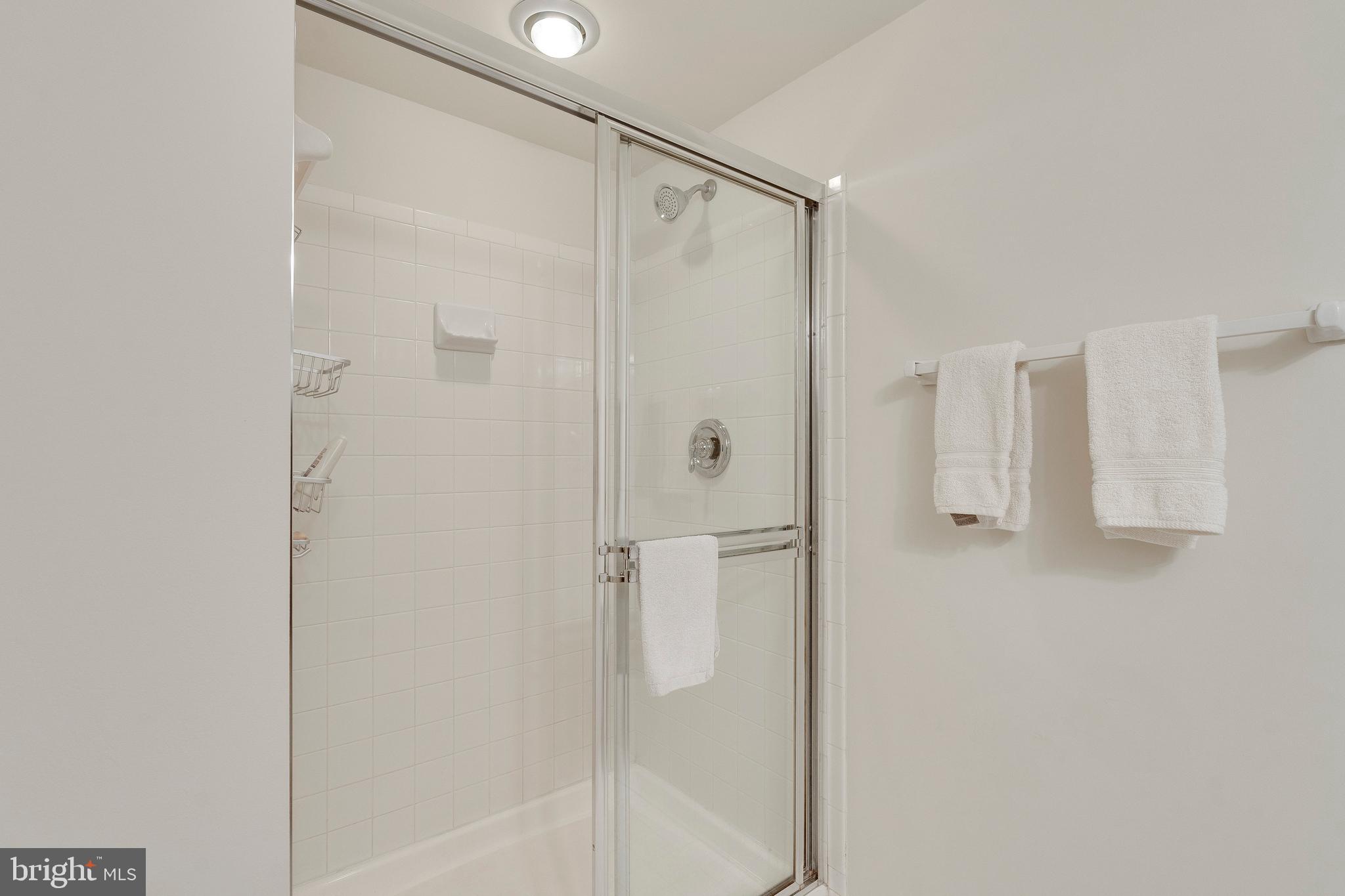 DECOVERLY ADVENTURE - Residential