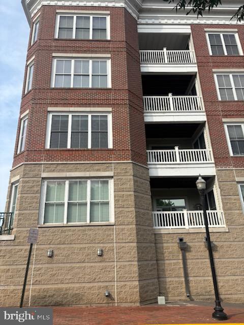 525 BELMONT BAY DRIVE 105