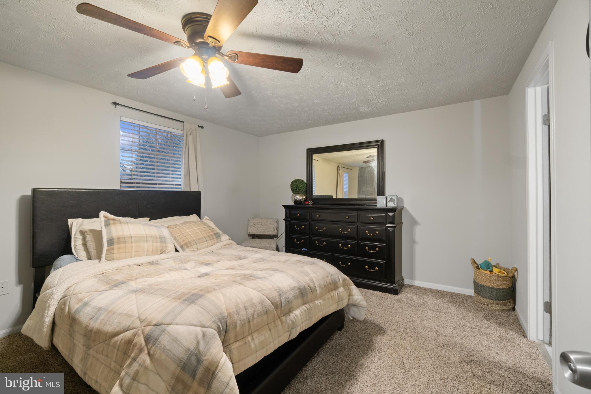 HOWARD HEIGHTS - Residential